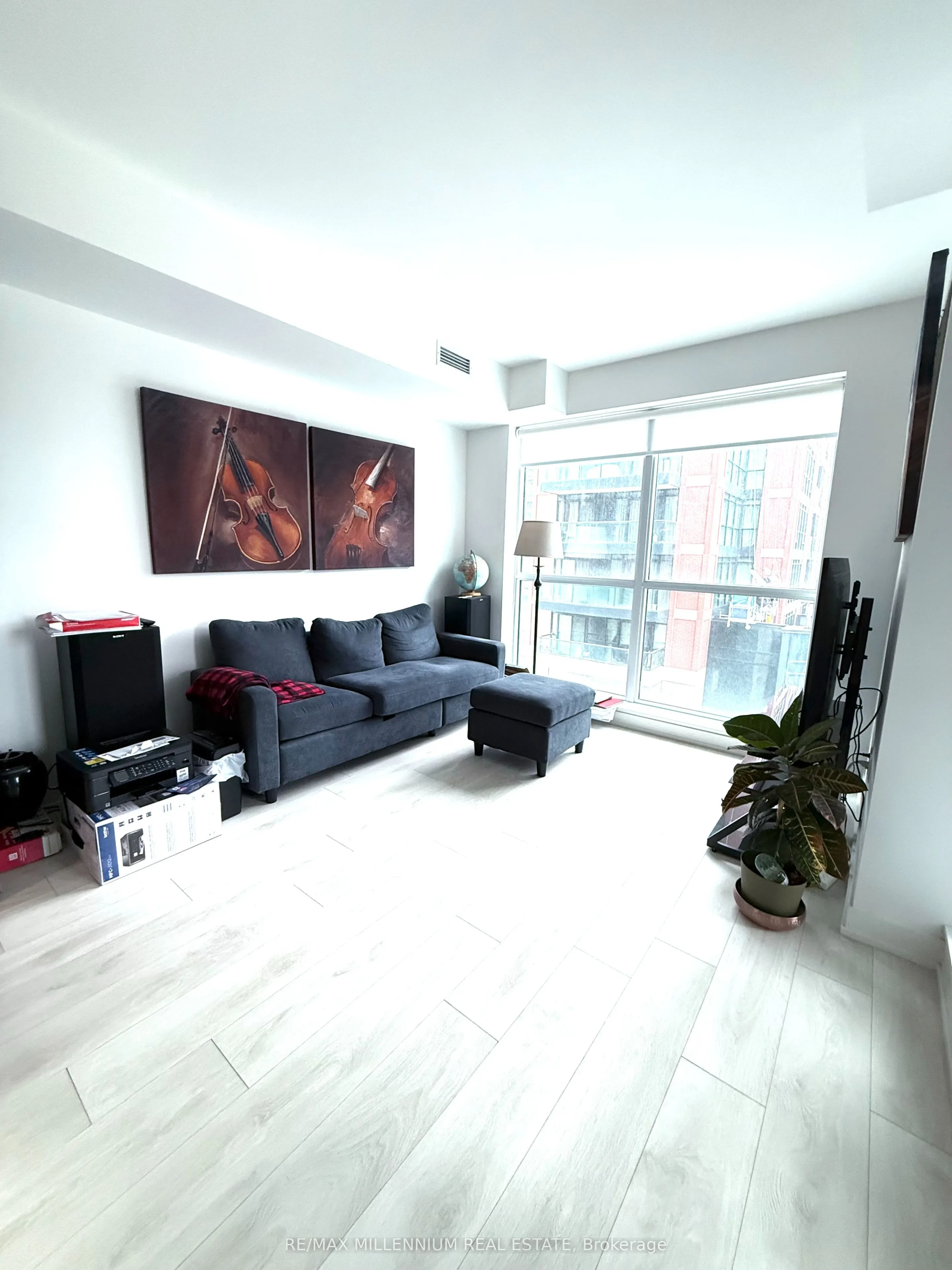 31 Tippett Road, #439