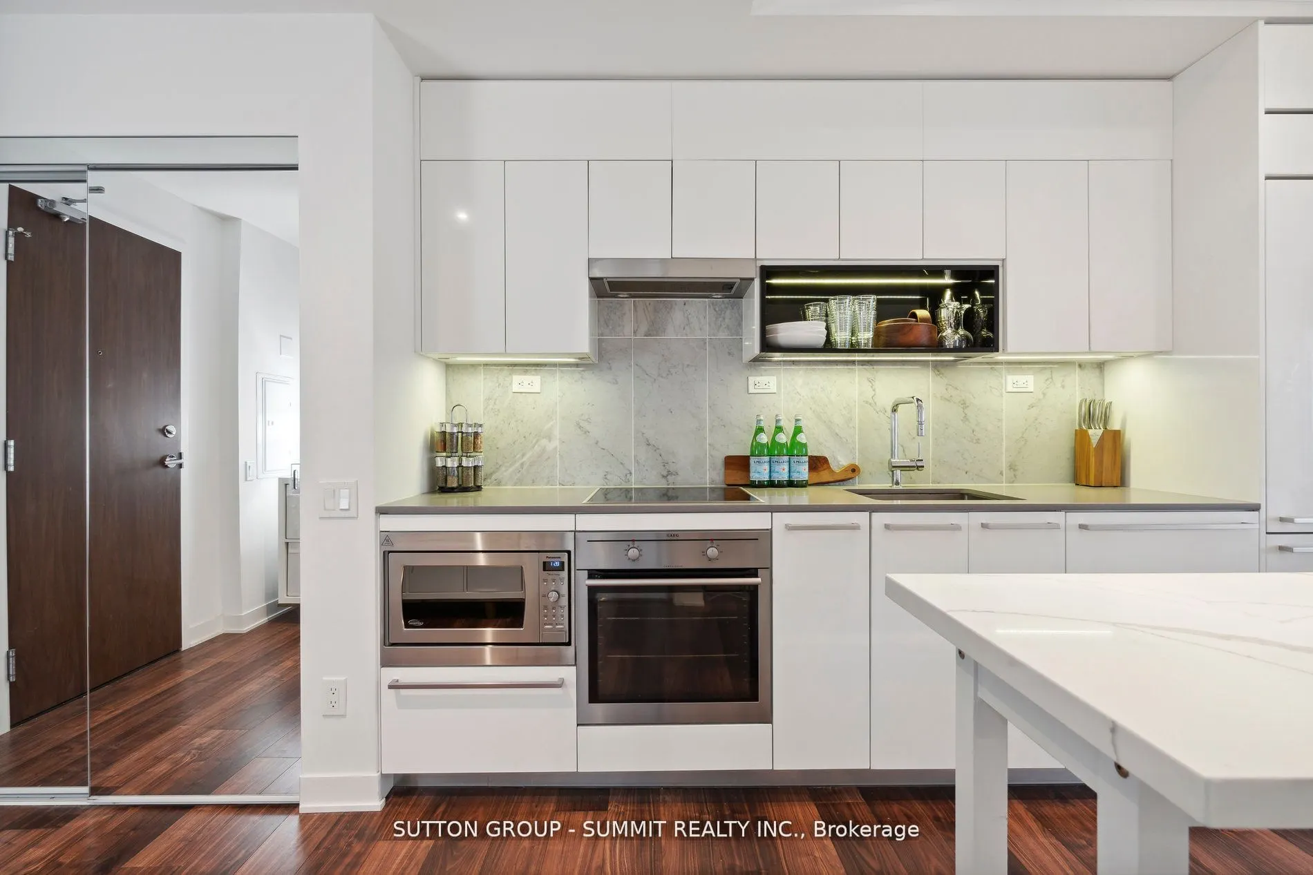 90 Queens Wharf Road, #306