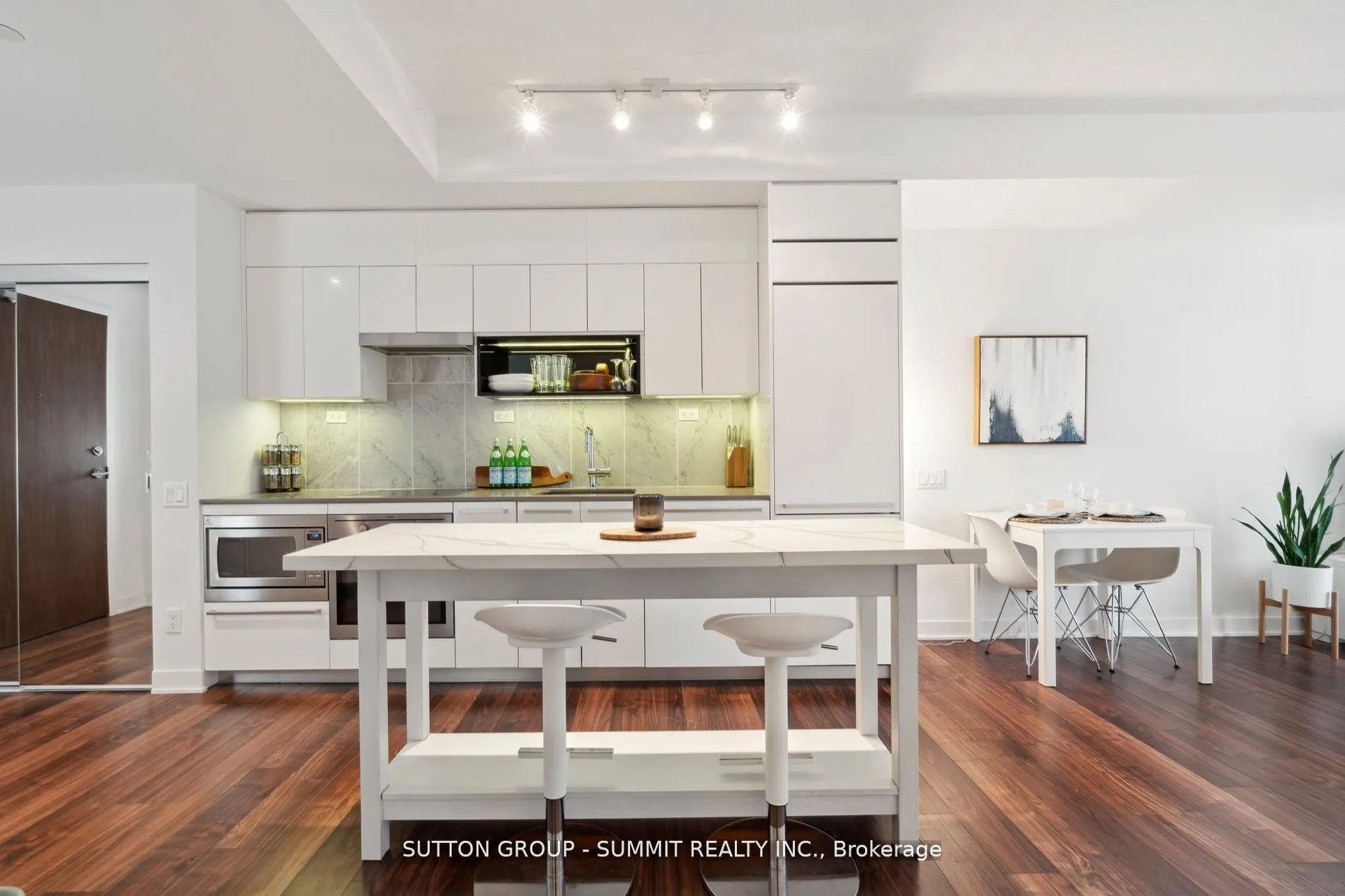 90 Queens Wharf Road, #306