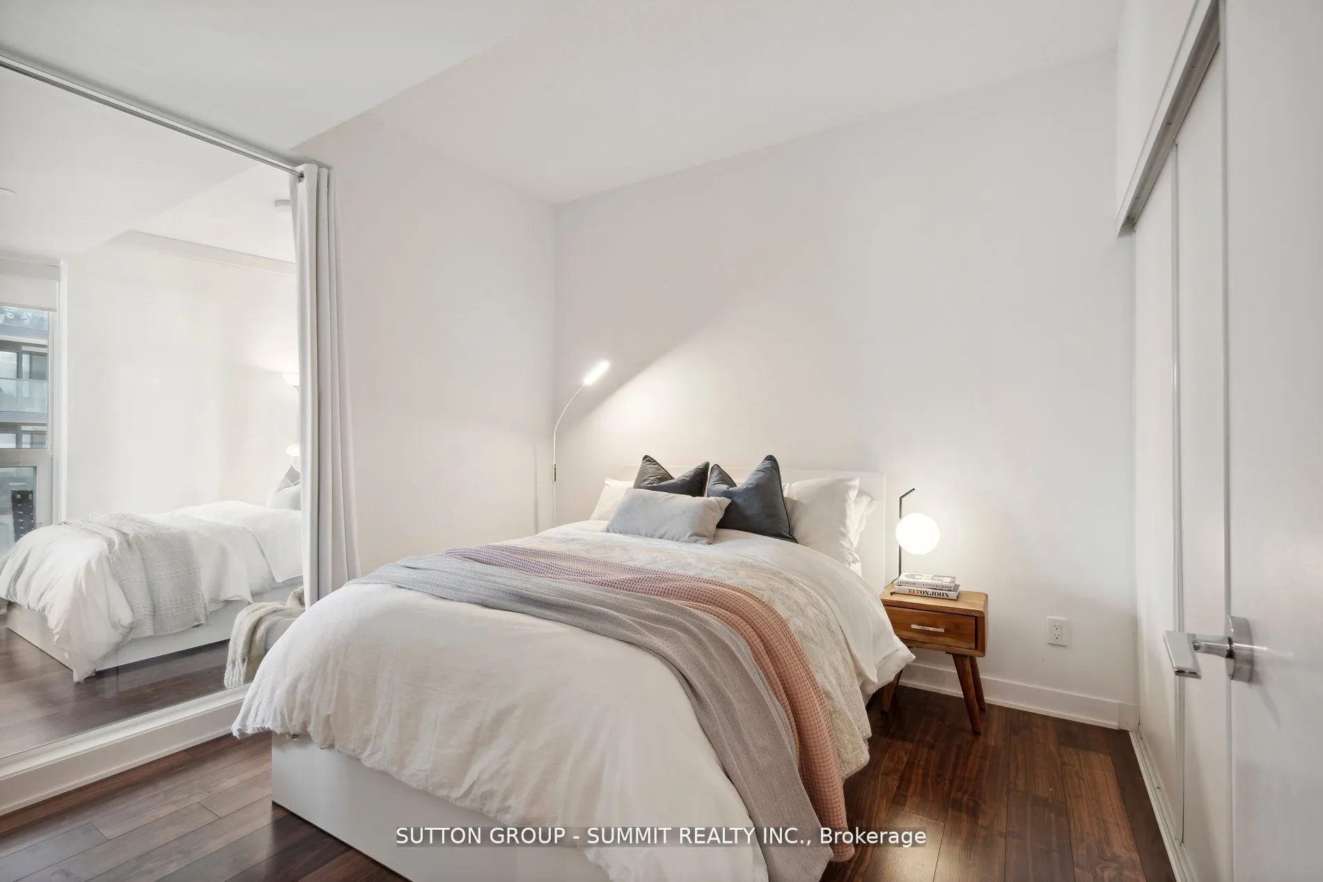 90 Queens Wharf Road, #306