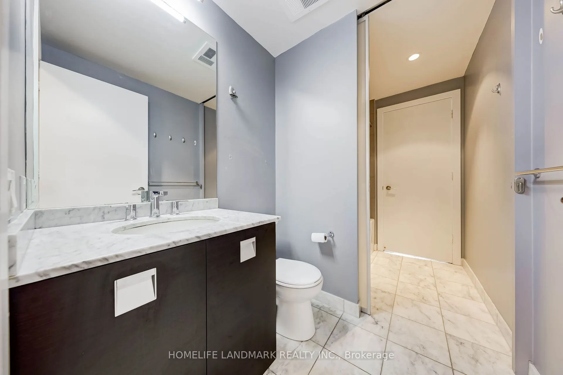 33 Charles Street E #1405