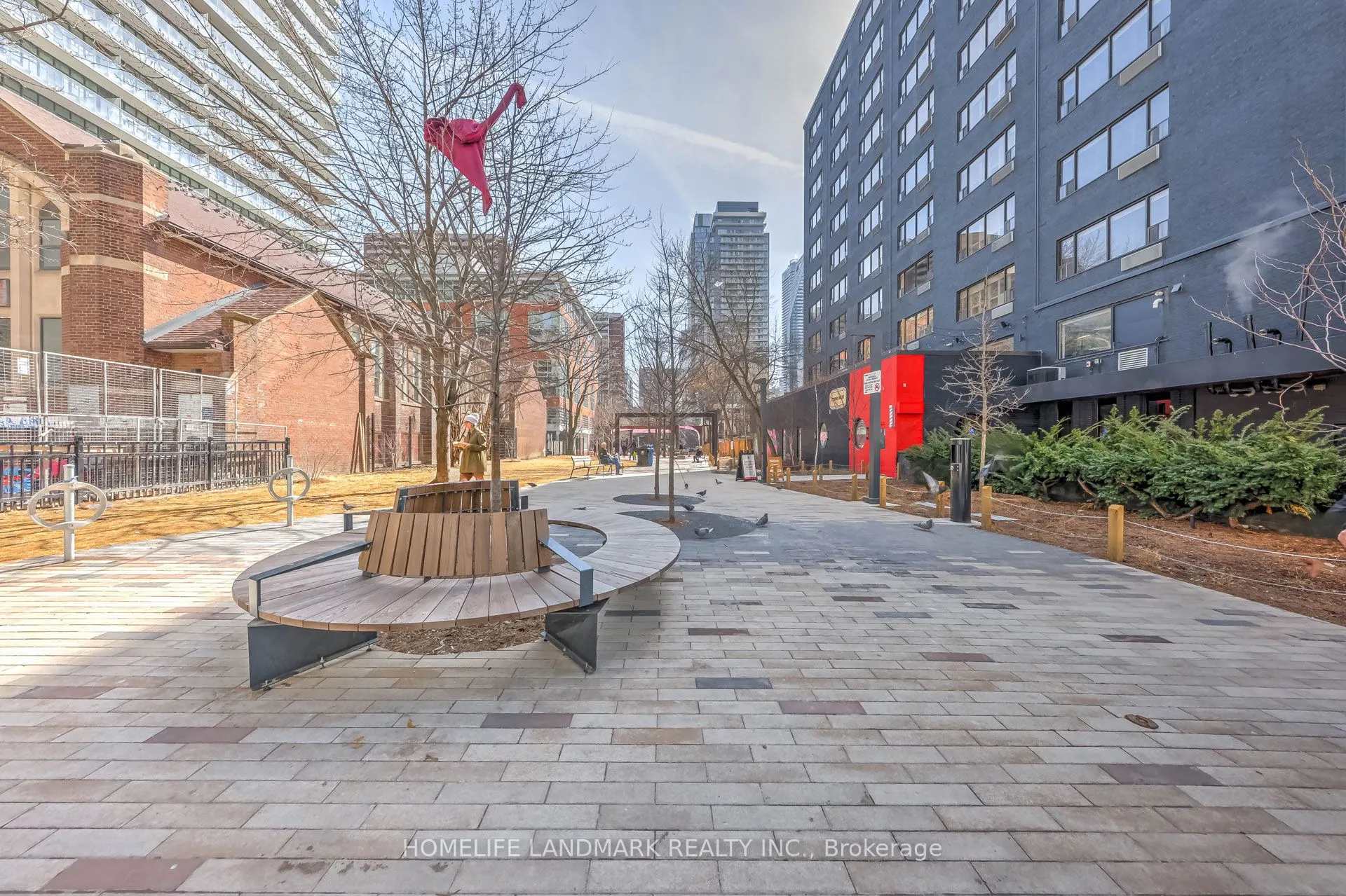 33 Charles Street E #1405