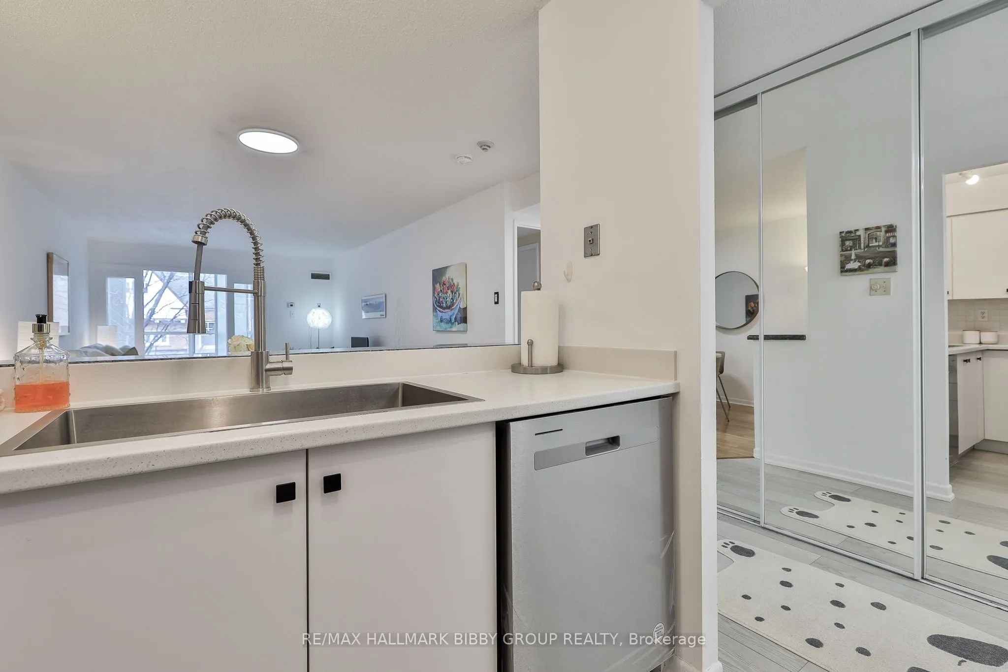 95 Prince Arthur Avenue, #311