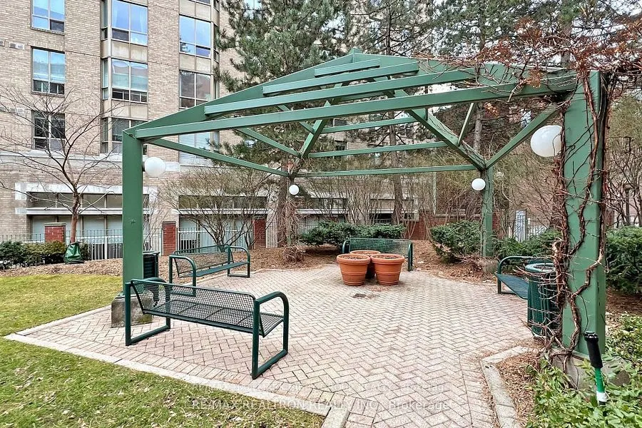 95 Prince Arthur Avenue, #311