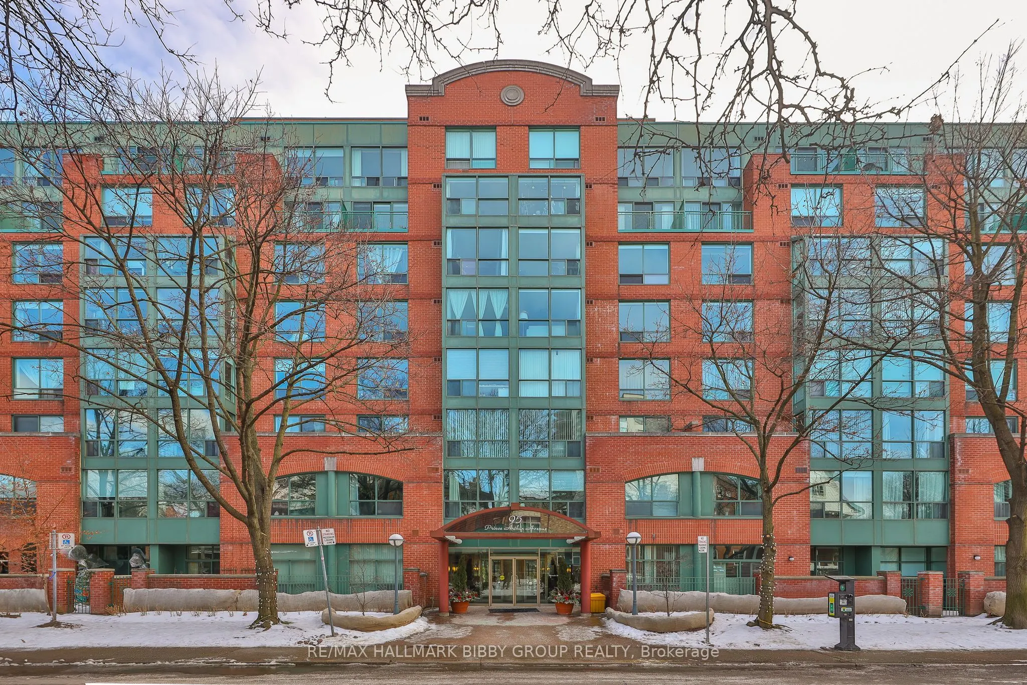 95 Prince Arthur Avenue, #311