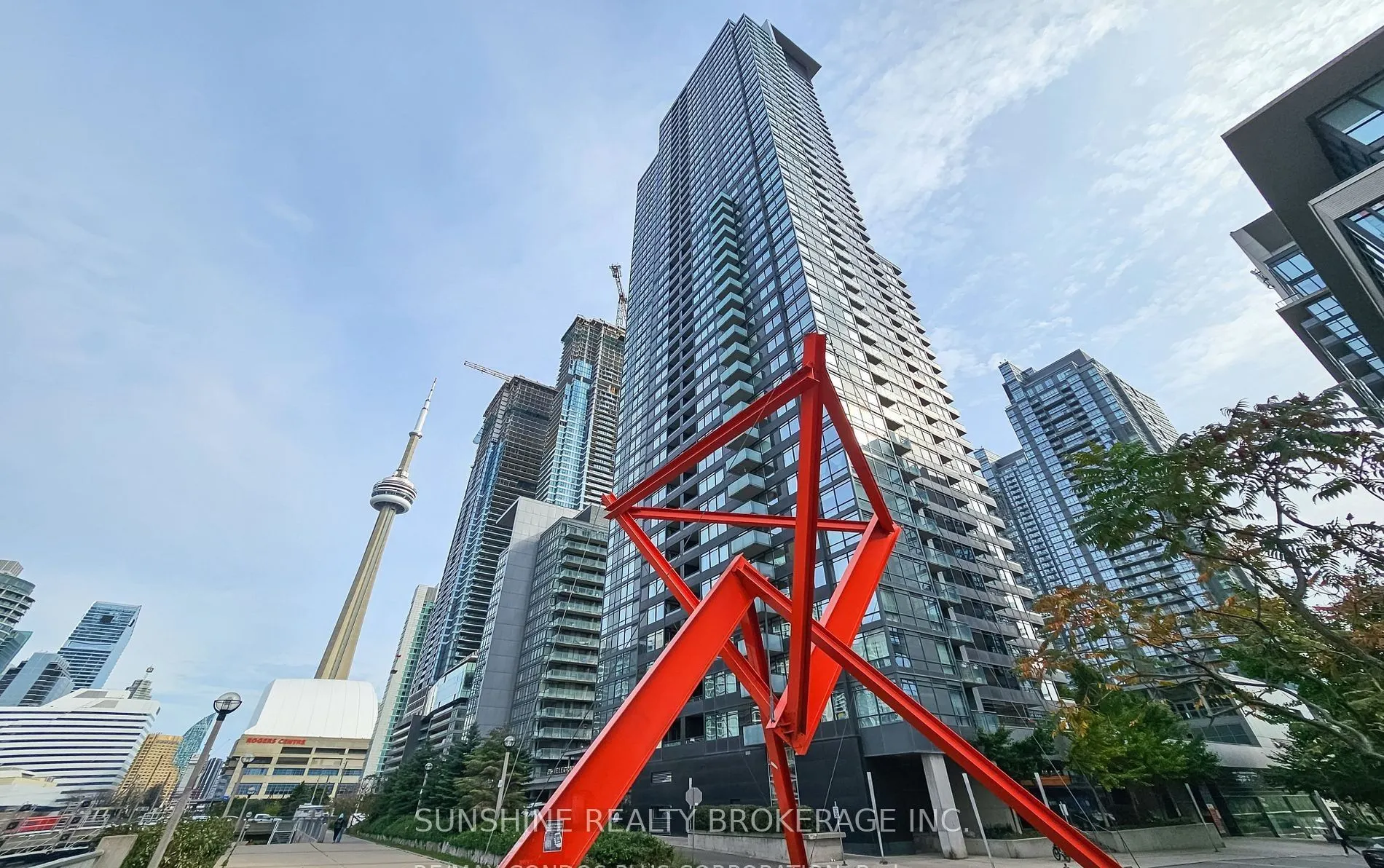 25 Telegram Mews, #4711