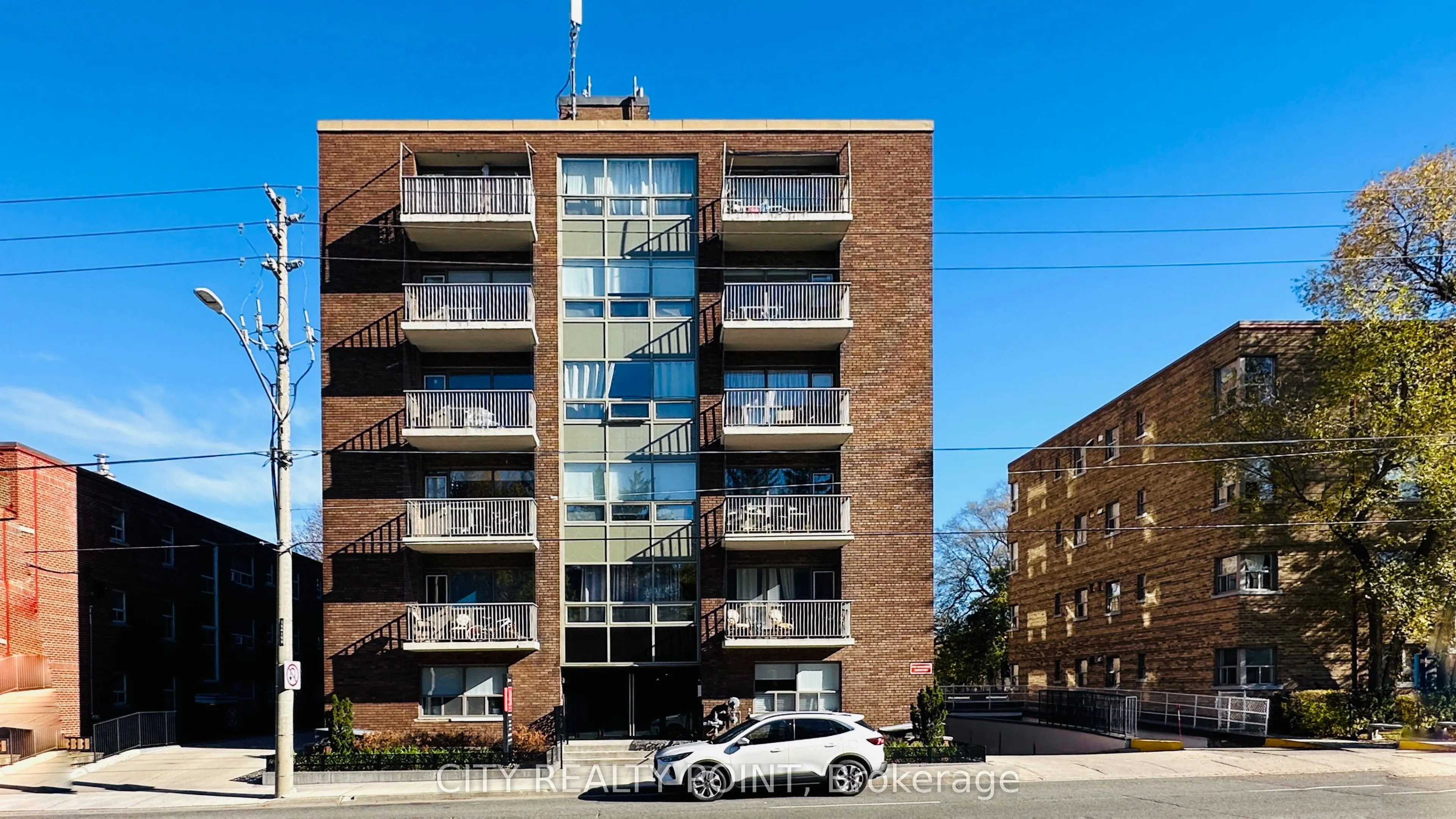 1291 Bayview Avenue N, #603