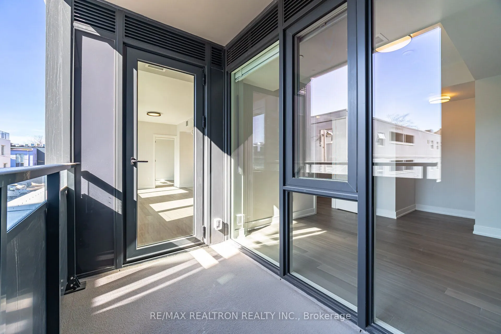 664 Spadina Avenue #201