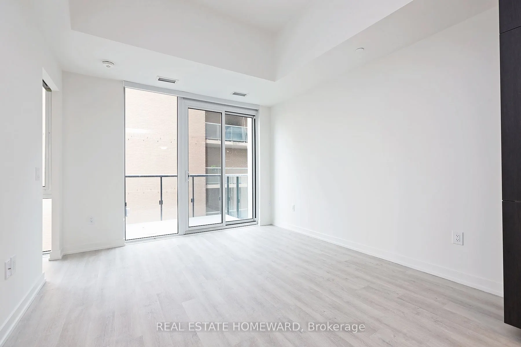 158 Front Street, #706