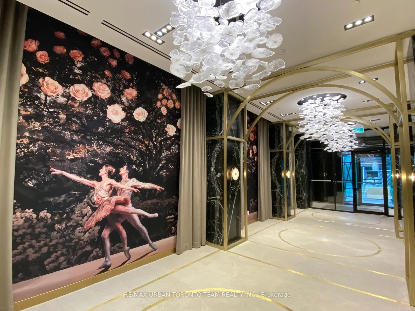 771 Yonge Street, #1202