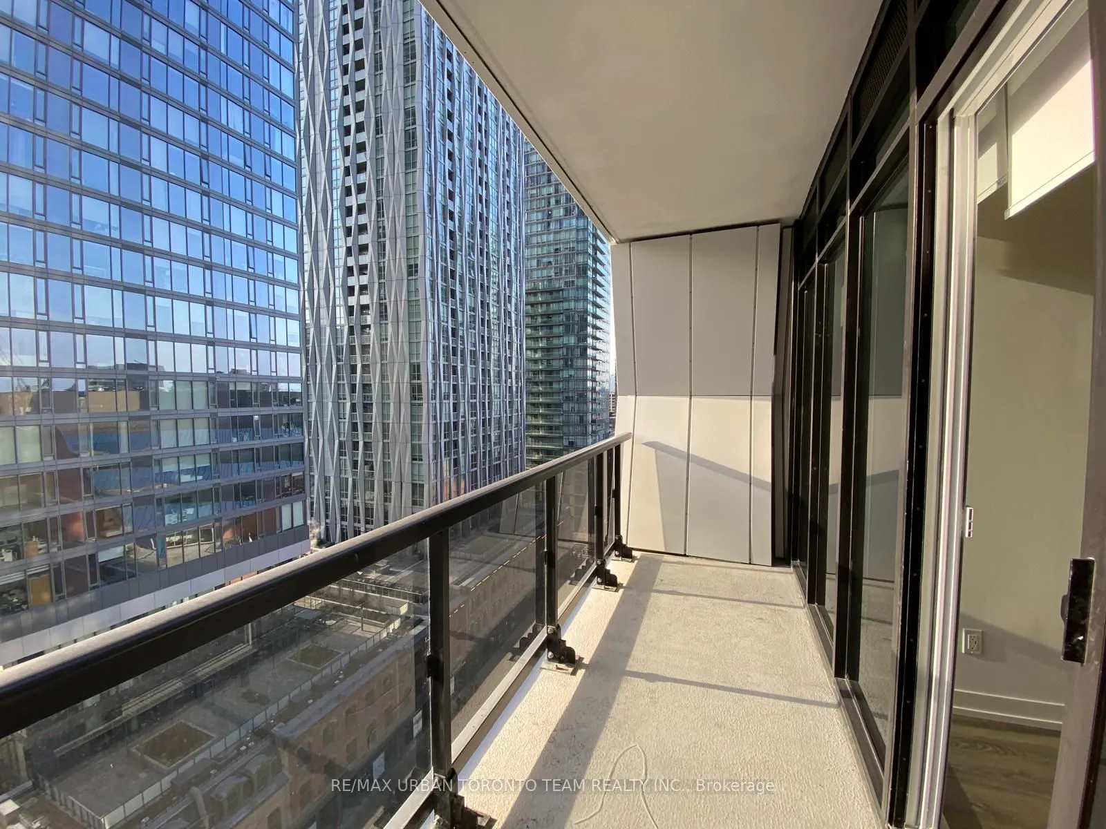 771 Yonge Street, #1202