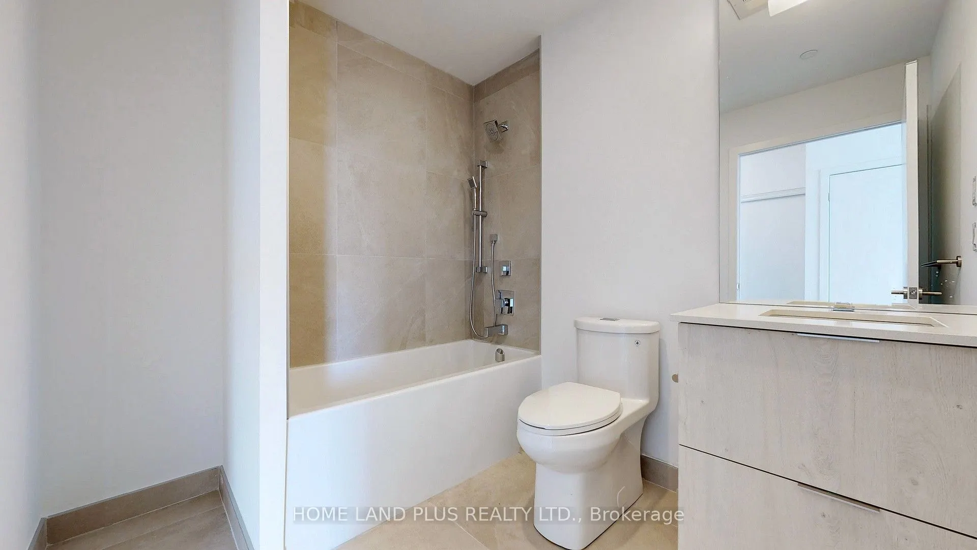 47 Mutual Street, #2206