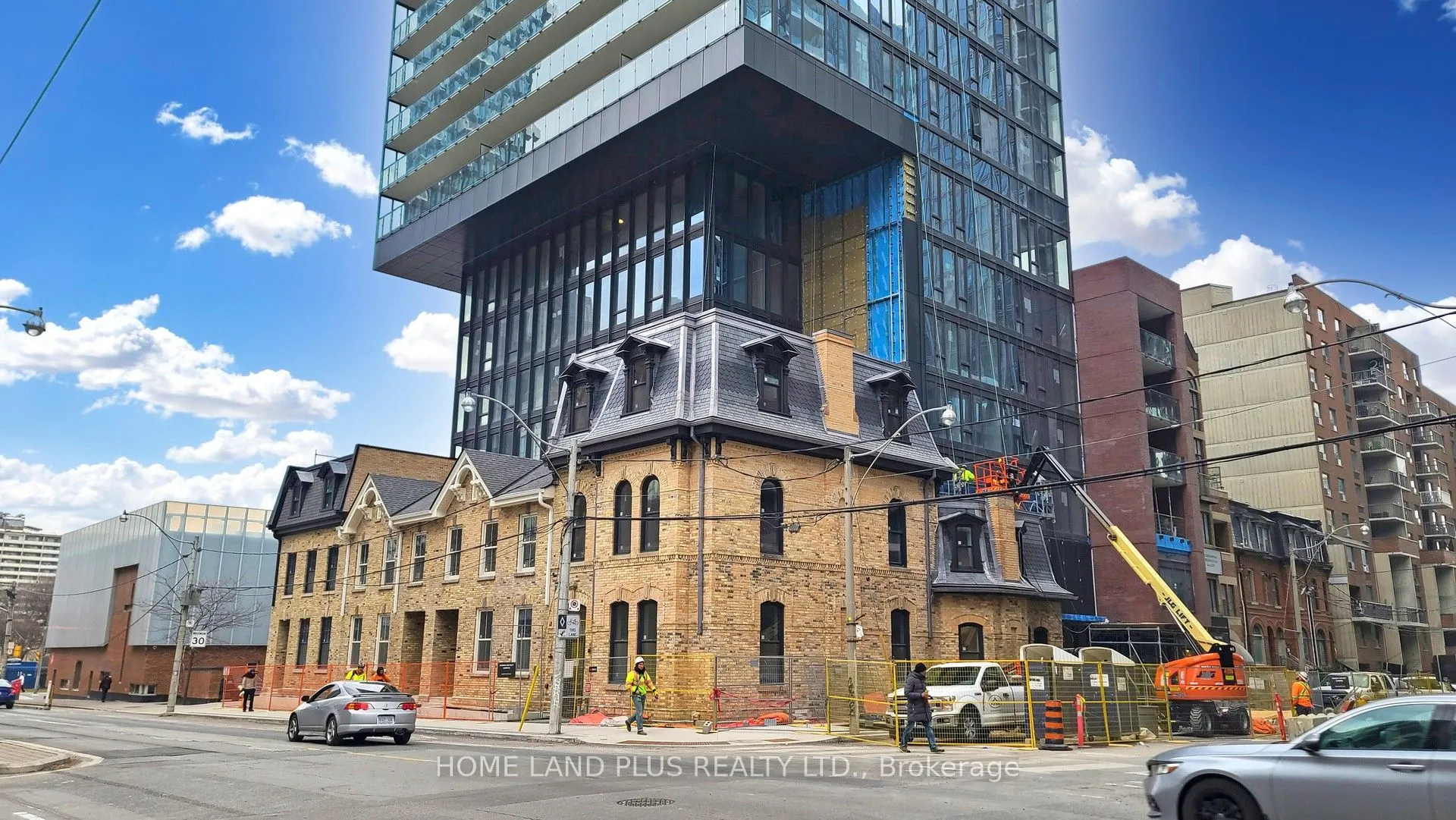 47 Mutual Street, #2206