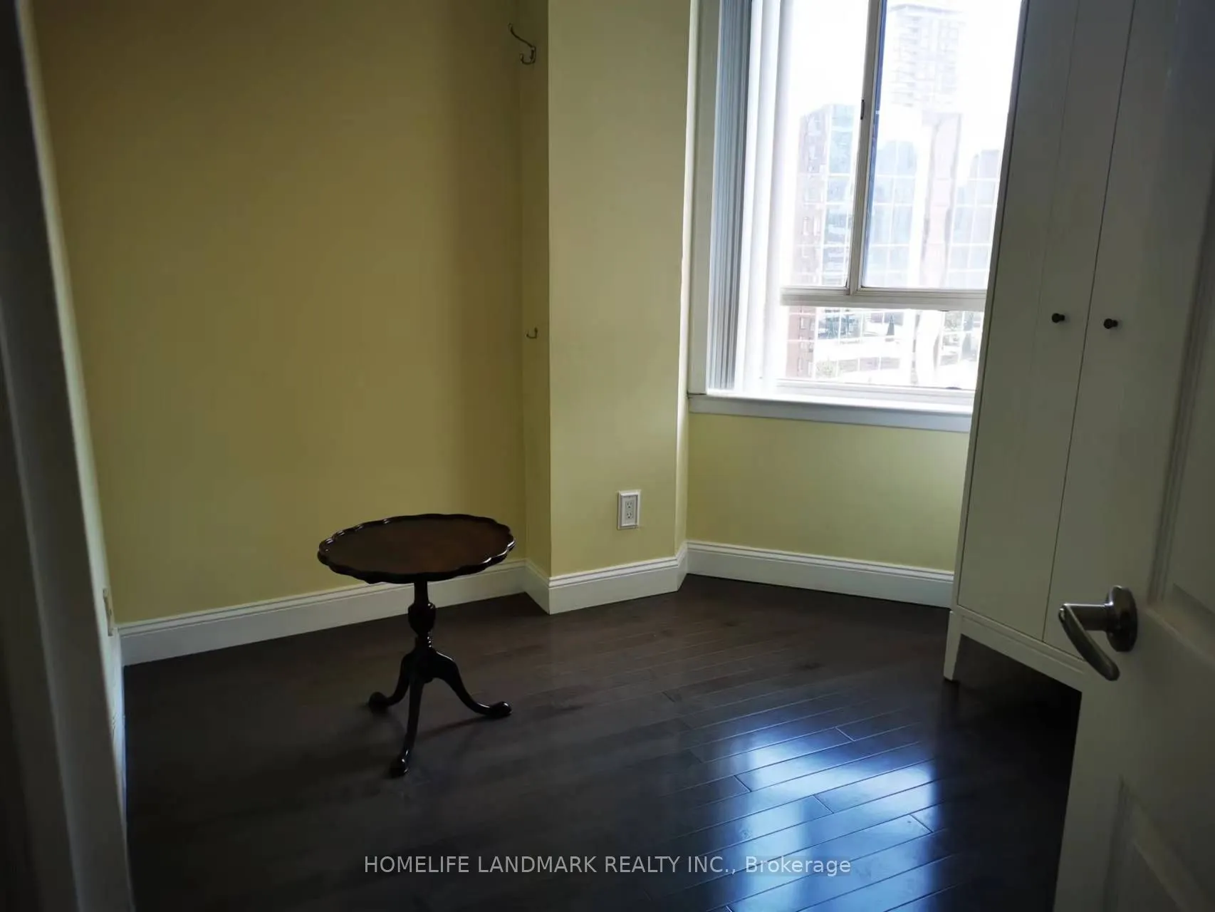 633 Bay Street, #1907