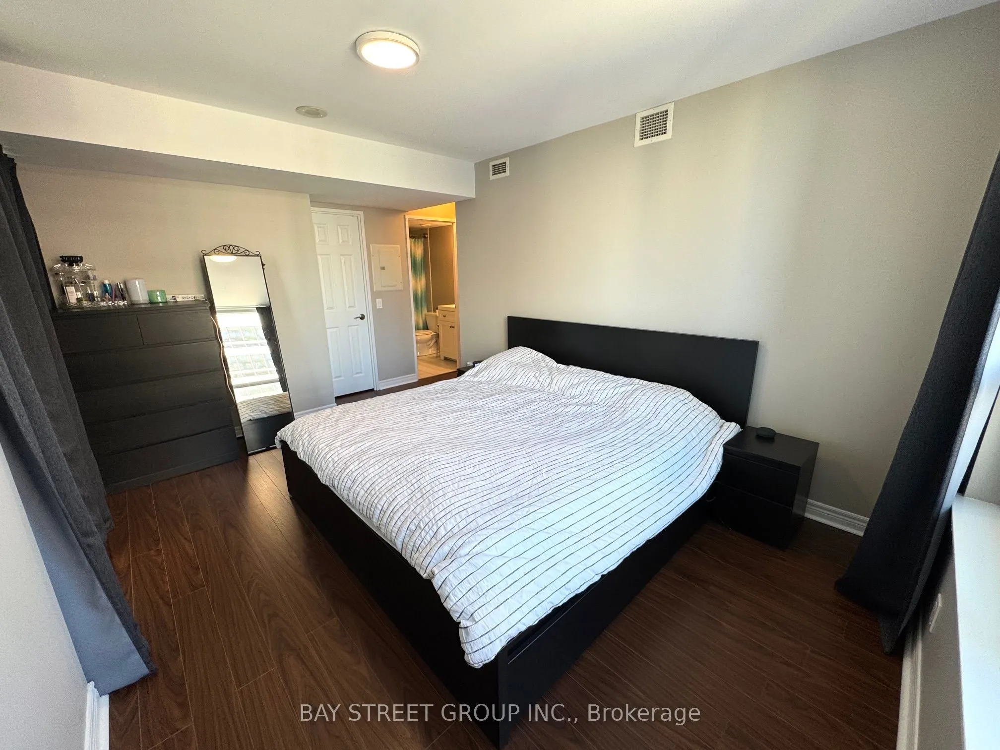18 Parkview Avenue, #1203