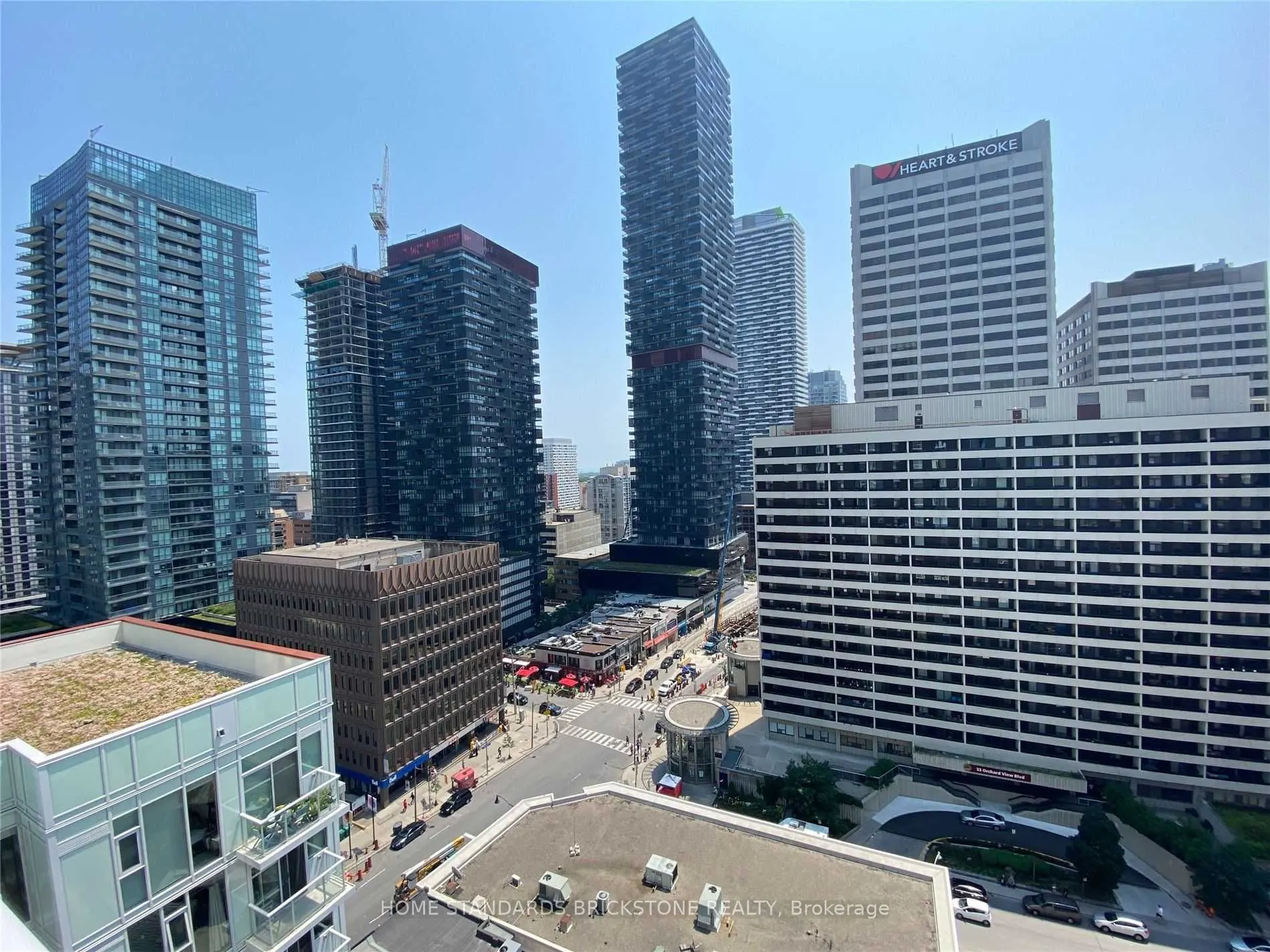 33 Helendale Avenue, #1308