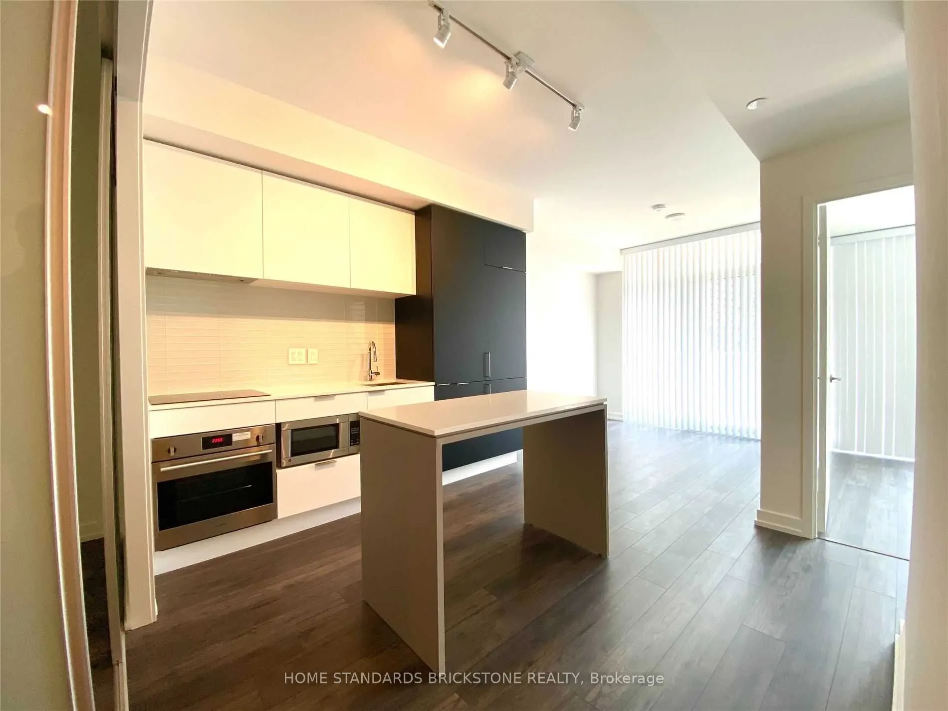 33 Helendale Avenue, #1308