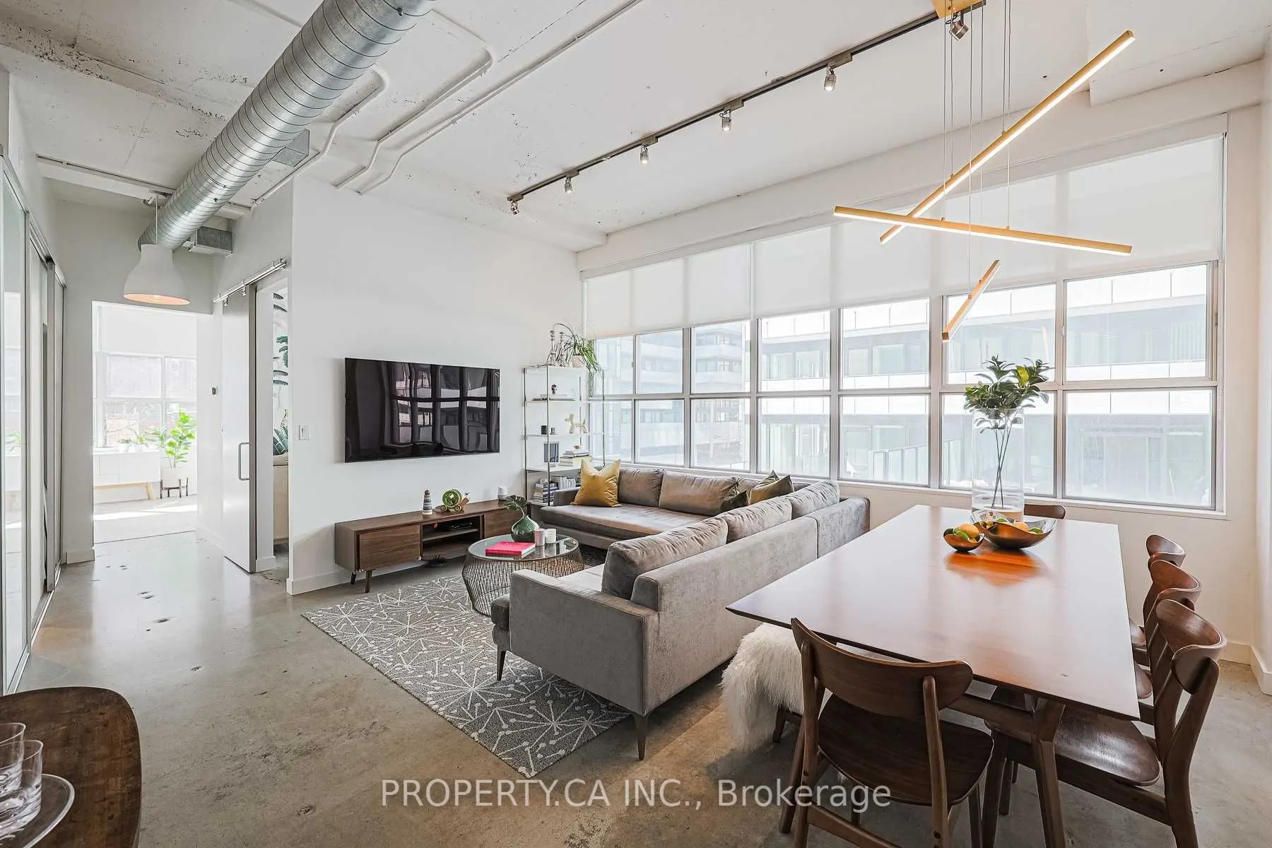 188 Eglinton Avenue E, #306