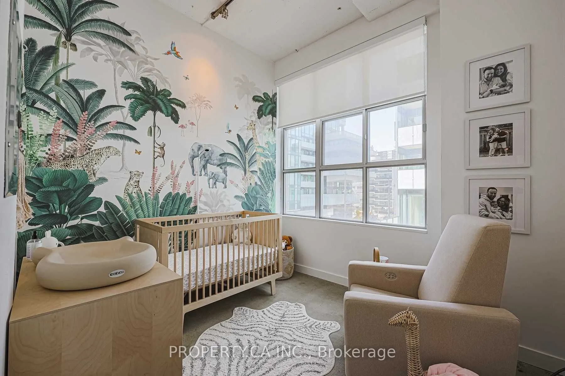 188 Eglinton Avenue E, #306