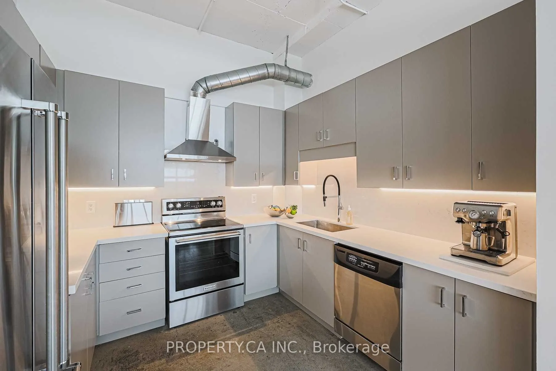 188 Eglinton Avenue E, #306