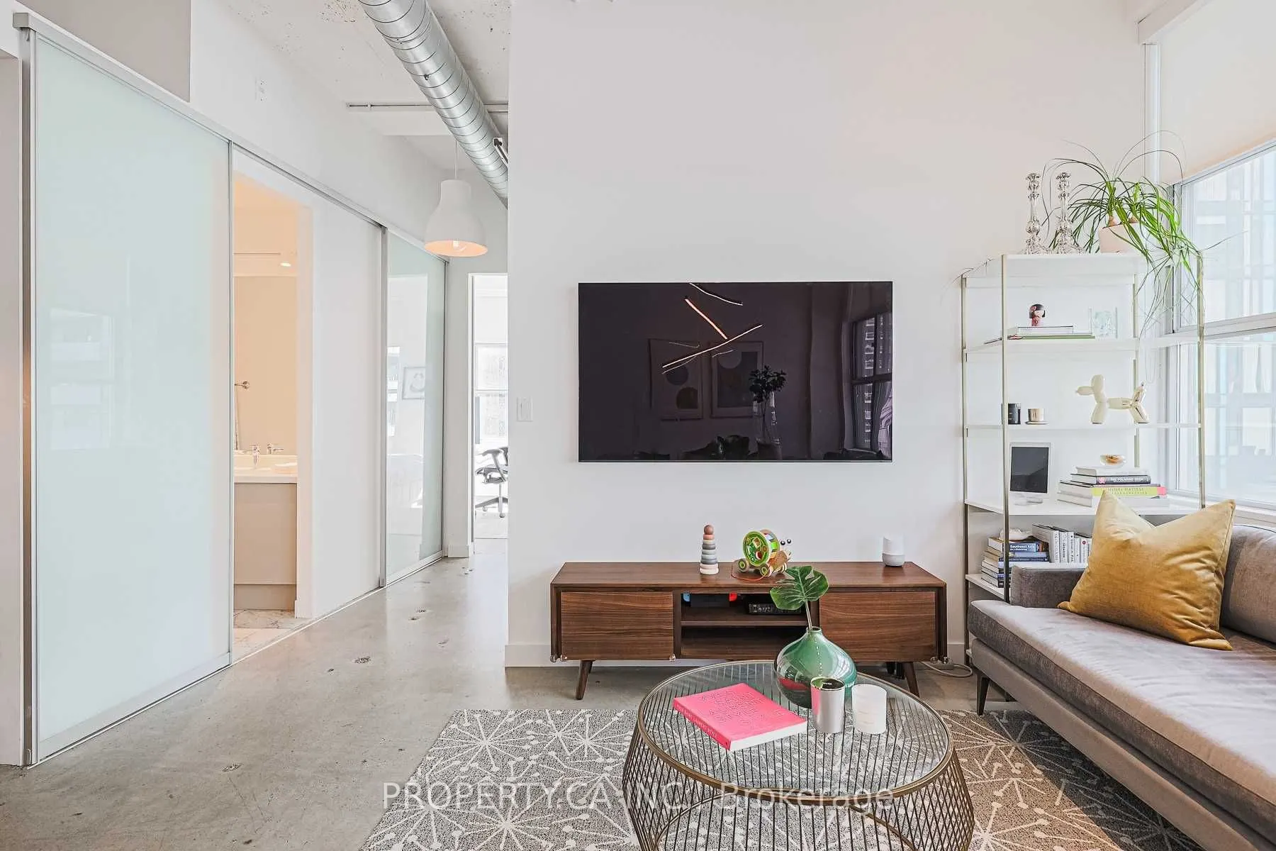 188 Eglinton Avenue E, #306