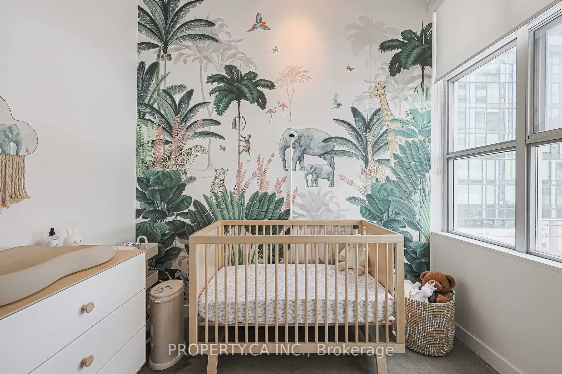 188 Eglinton Avenue E, #306