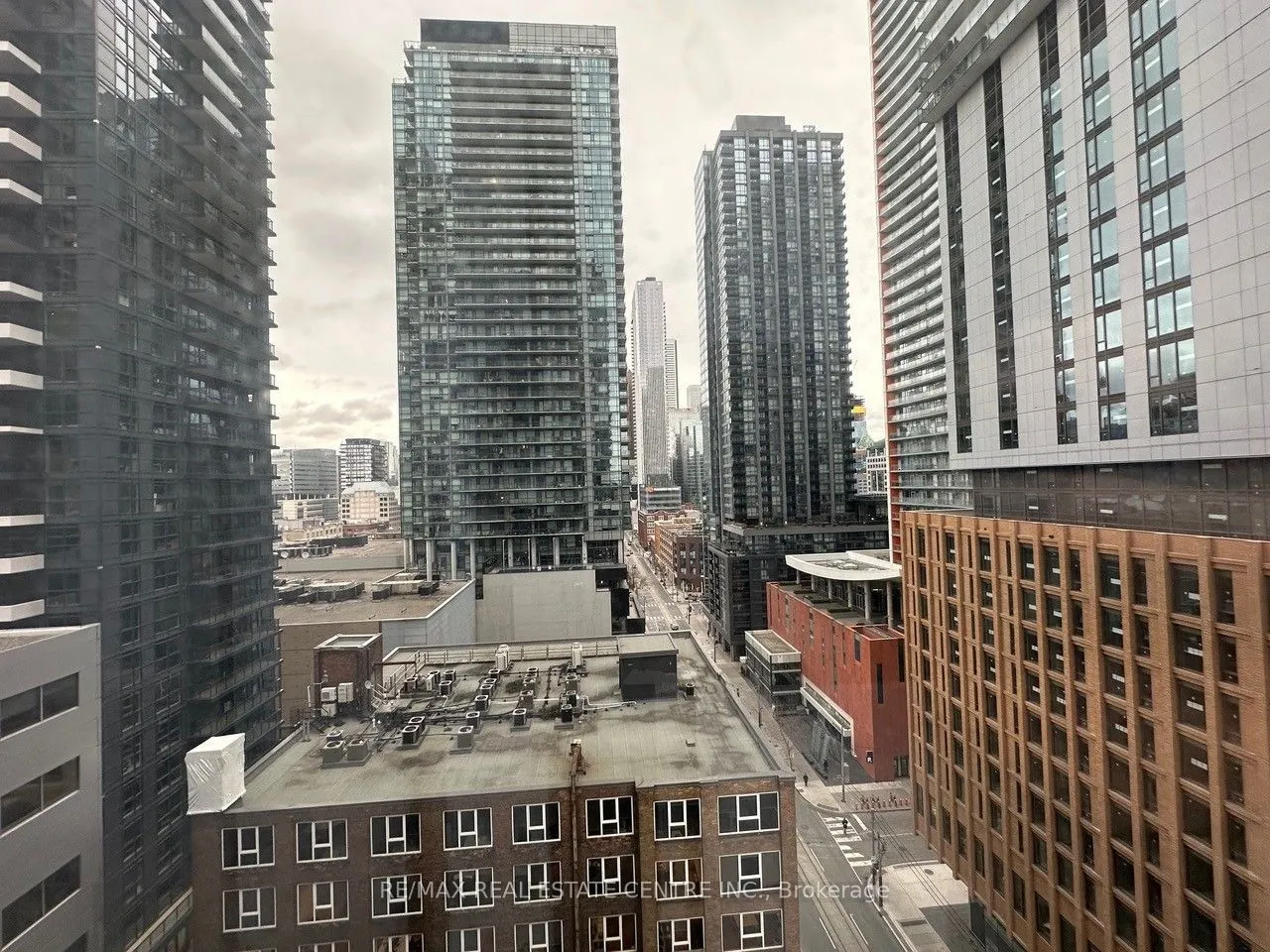 101 Peter Street, #1206