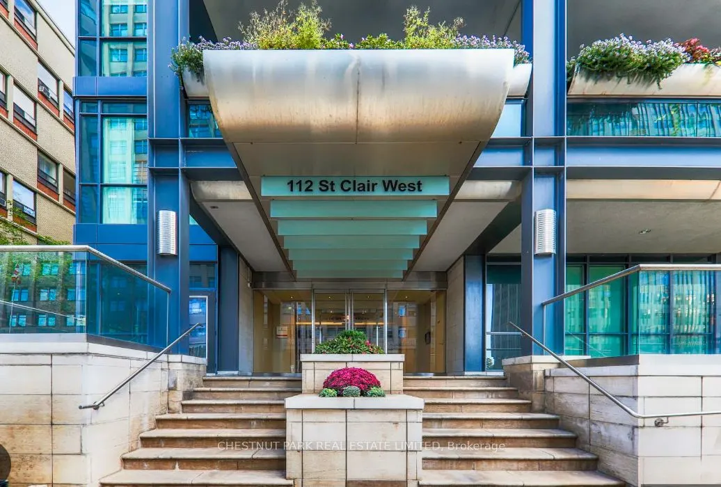 112 St Clair Avenue W, #403