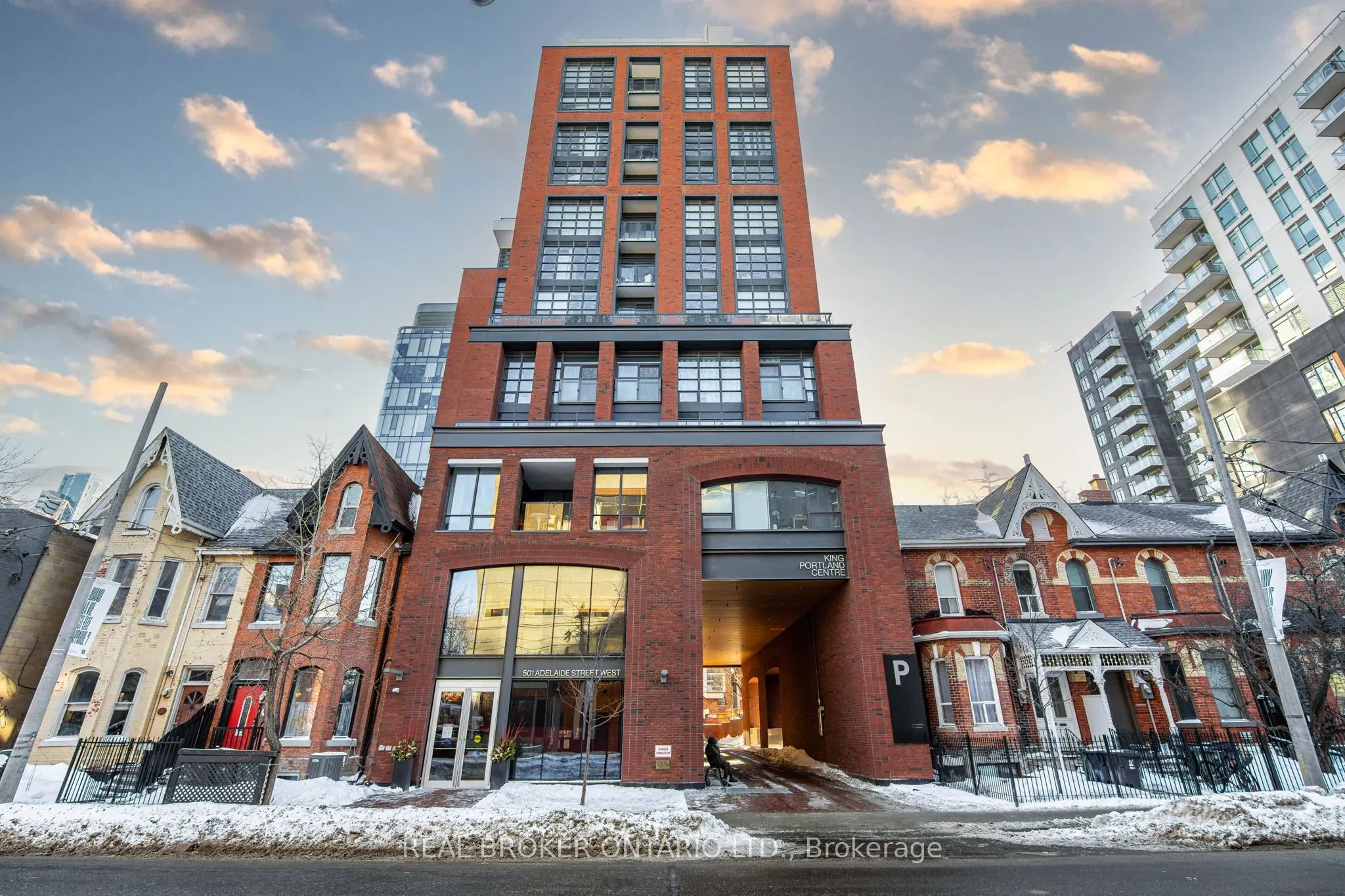 501 Adelaide Street W, #307