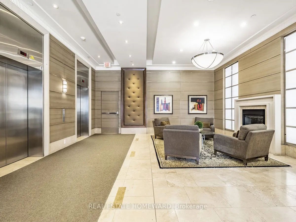 48 St Clair Avenue W
