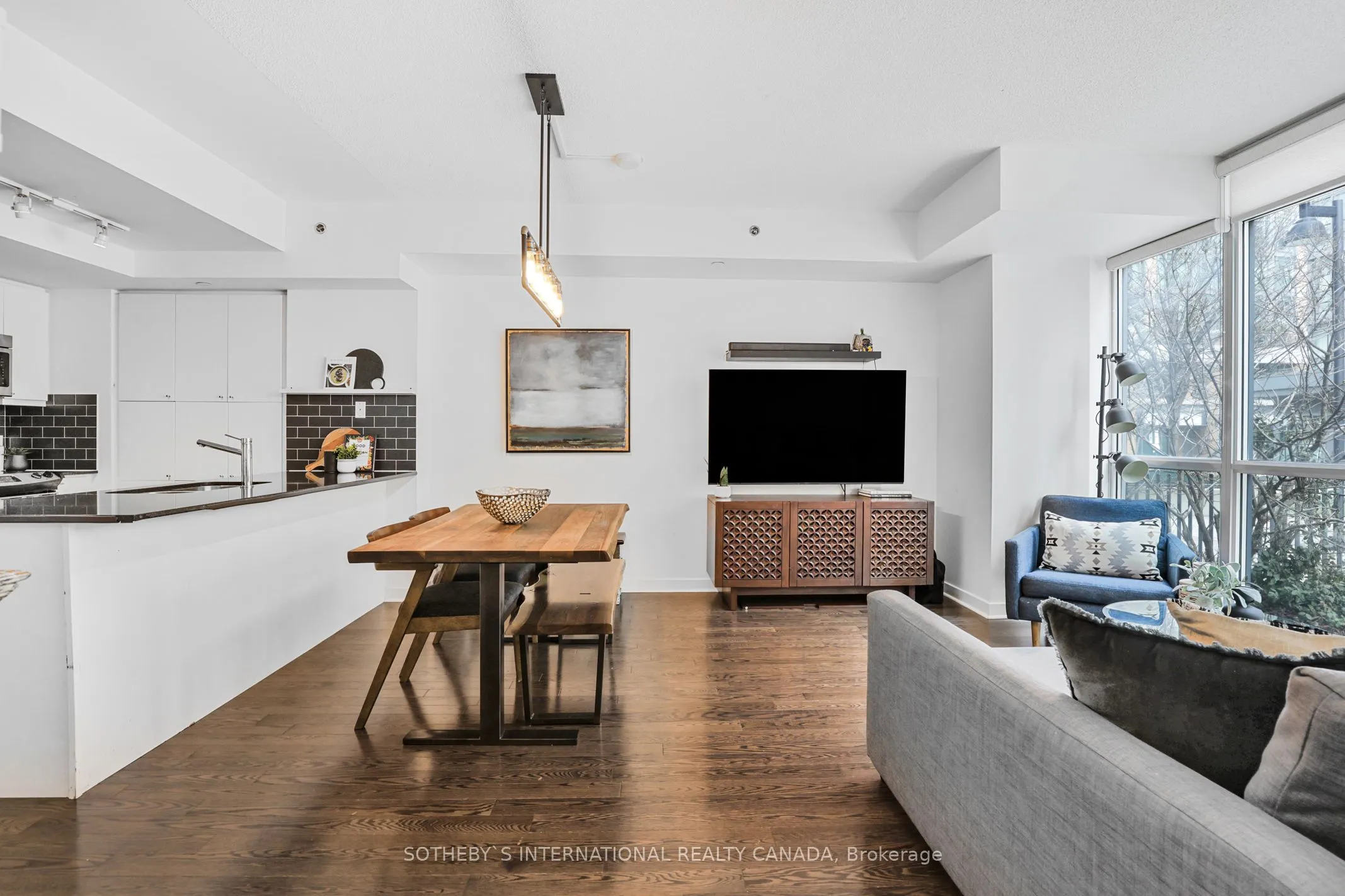 1171 Queen Street W, #TH108