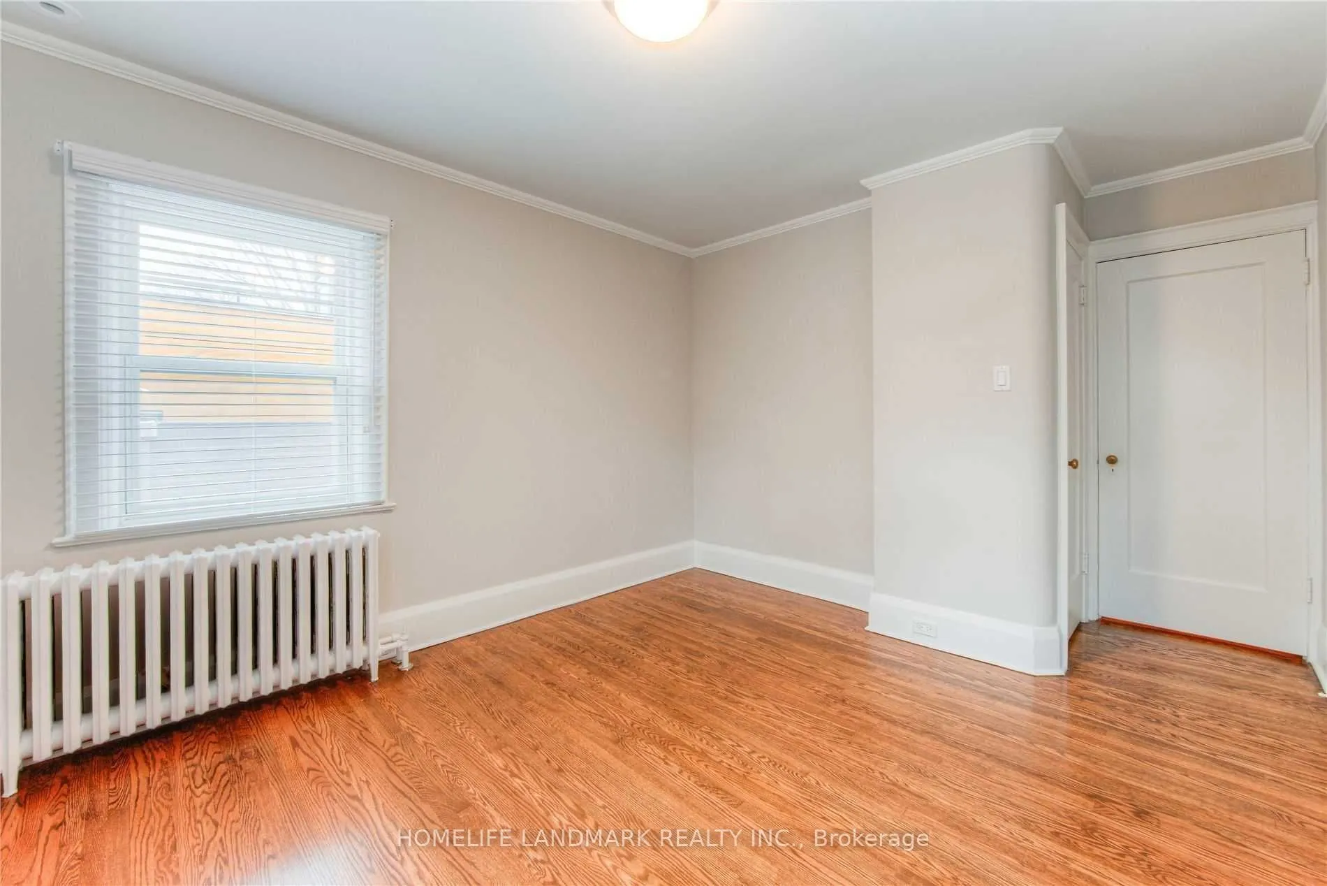 283 Chaplin Crescent