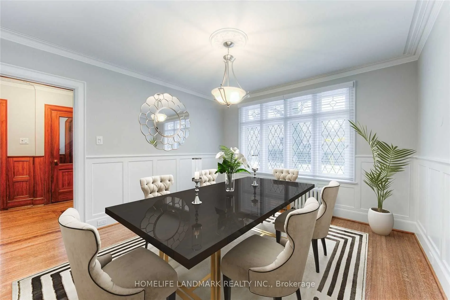 283 Chaplin Crescent