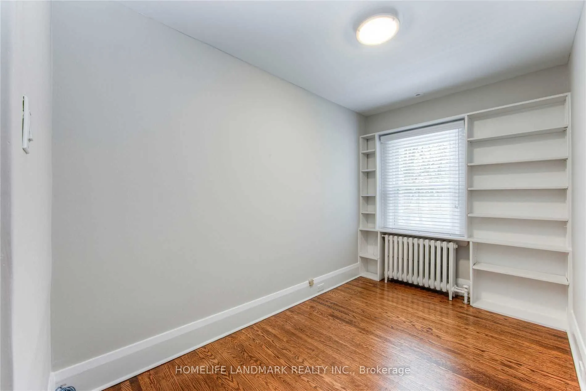283 Chaplin Crescent