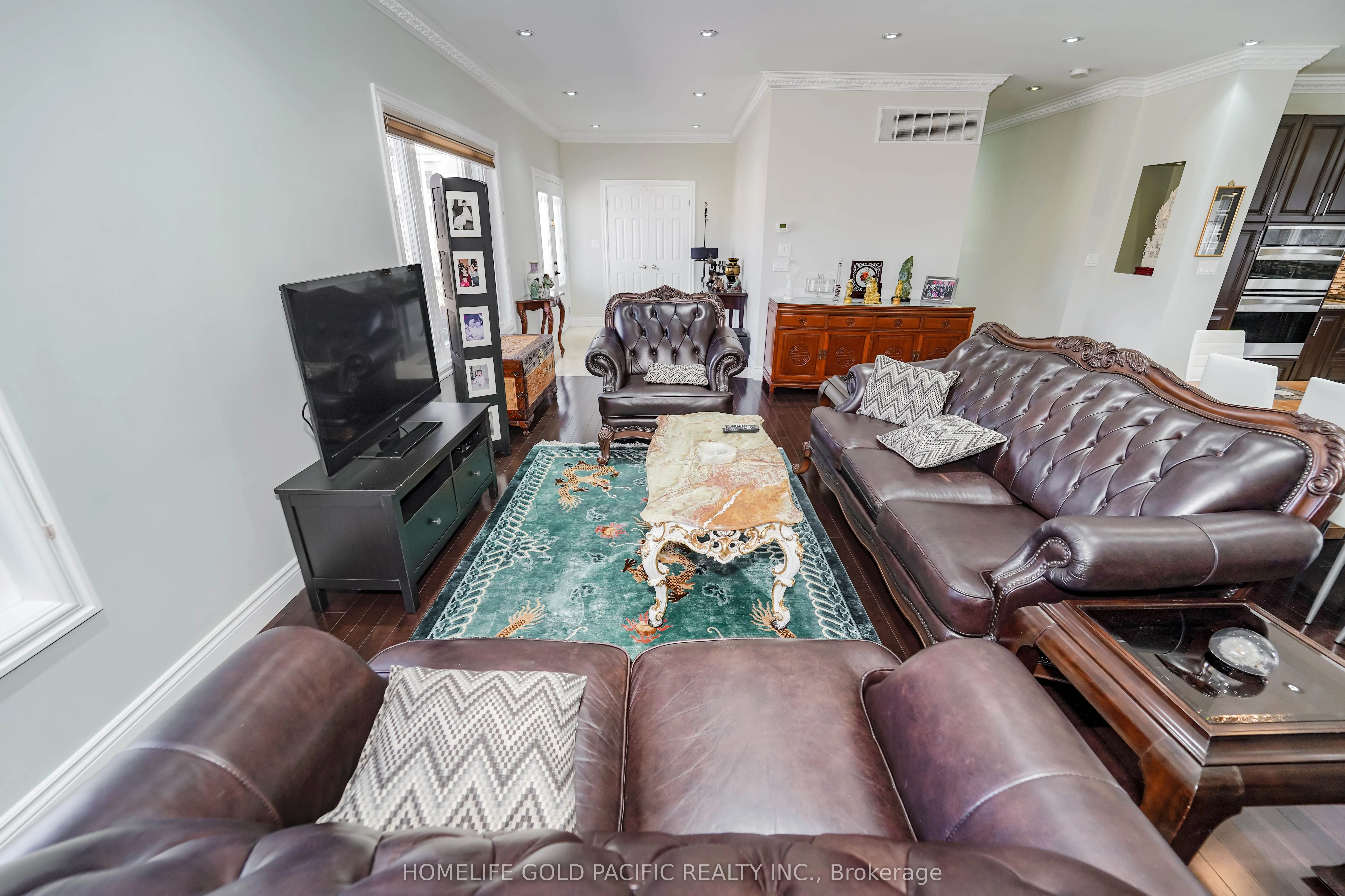 3 Artinger Court