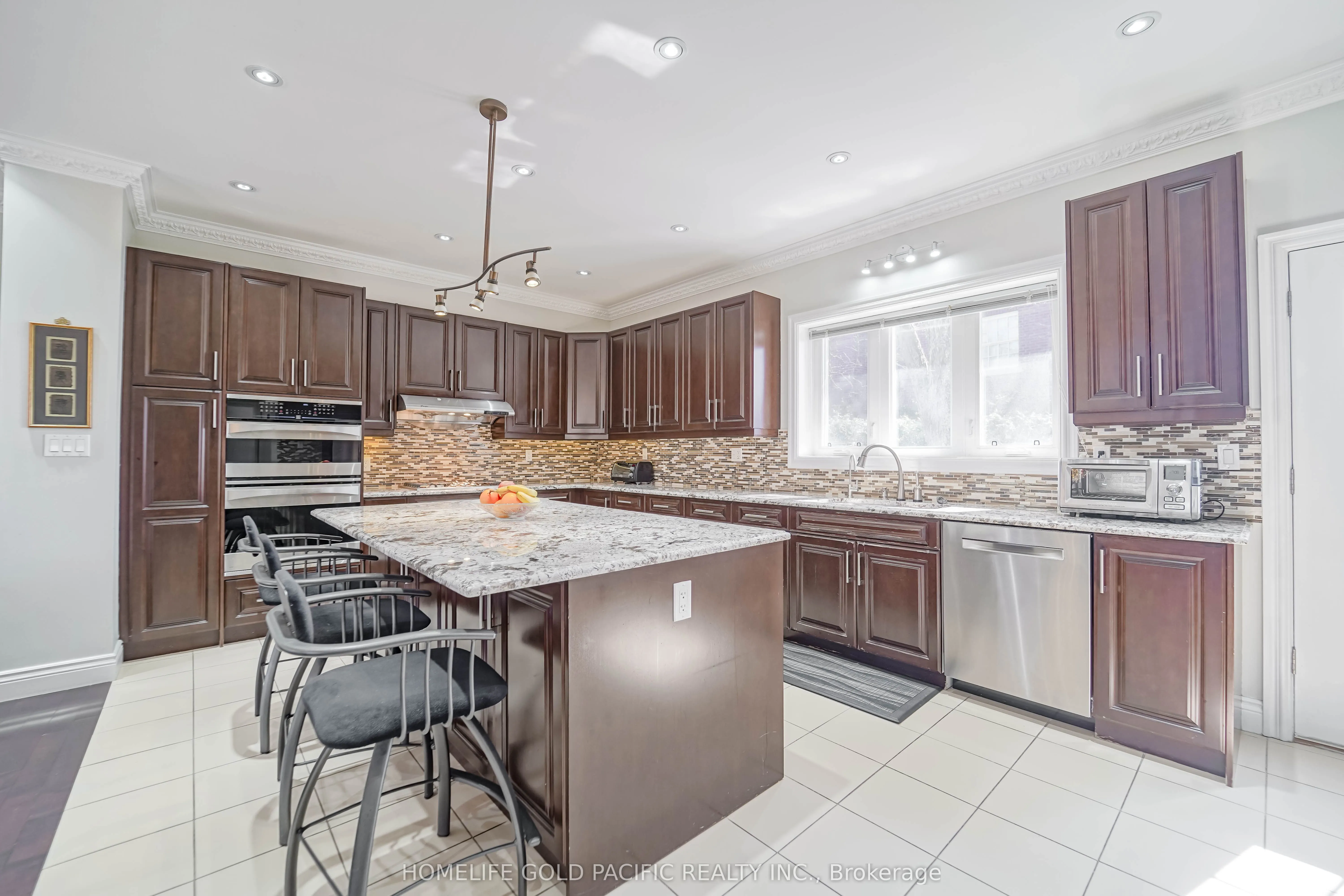 3 Artinger Court