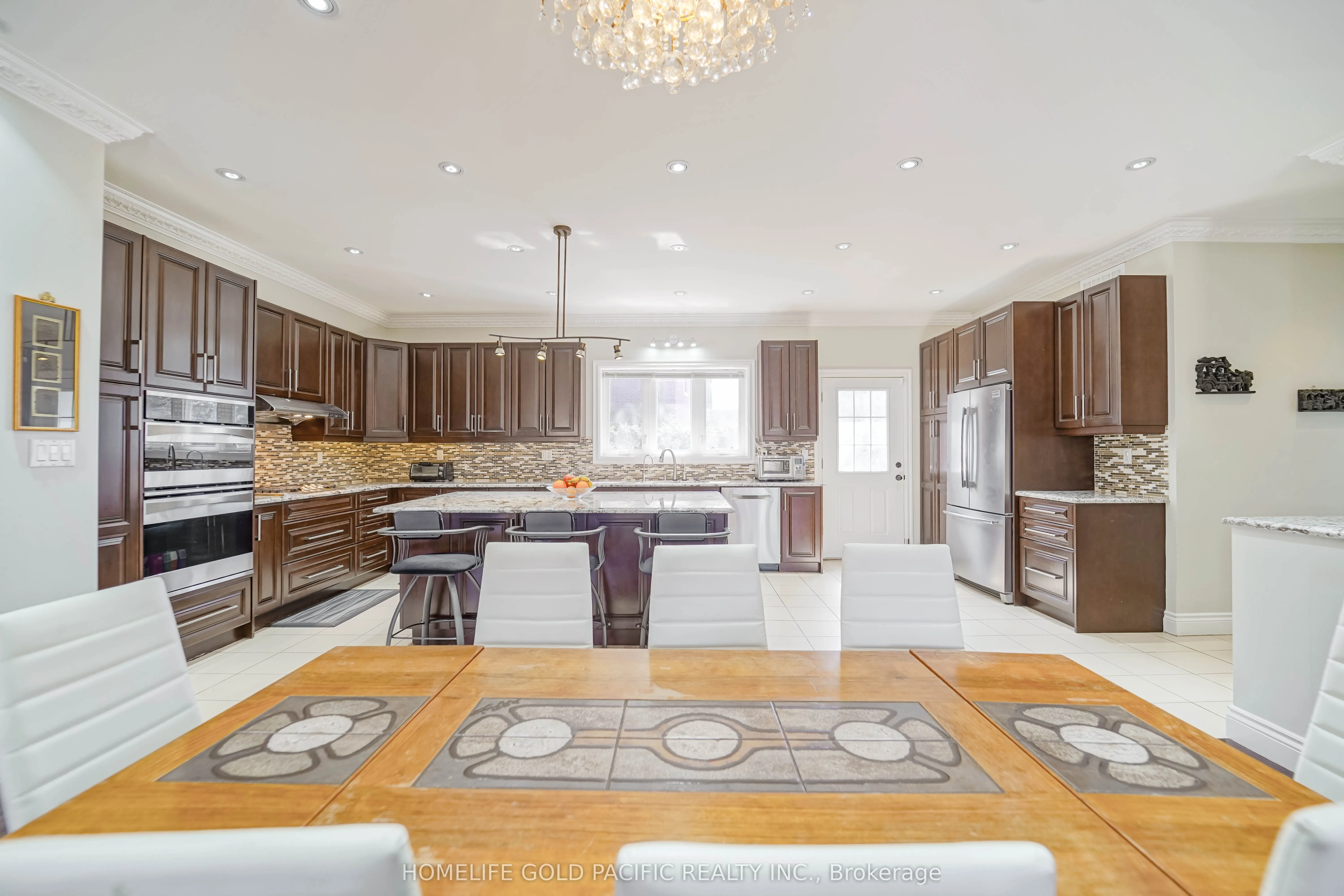 3 Artinger Court