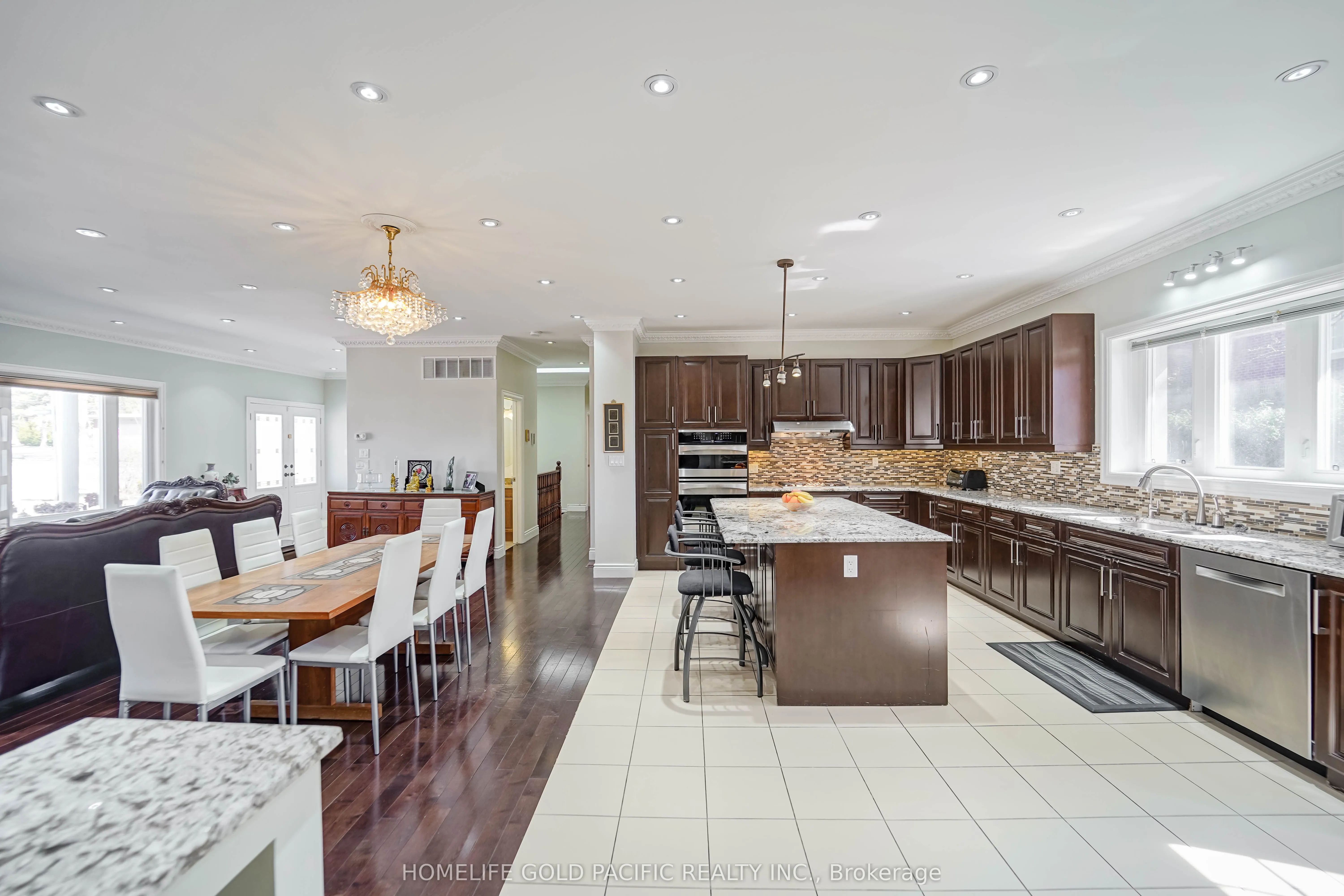 3 Artinger Court