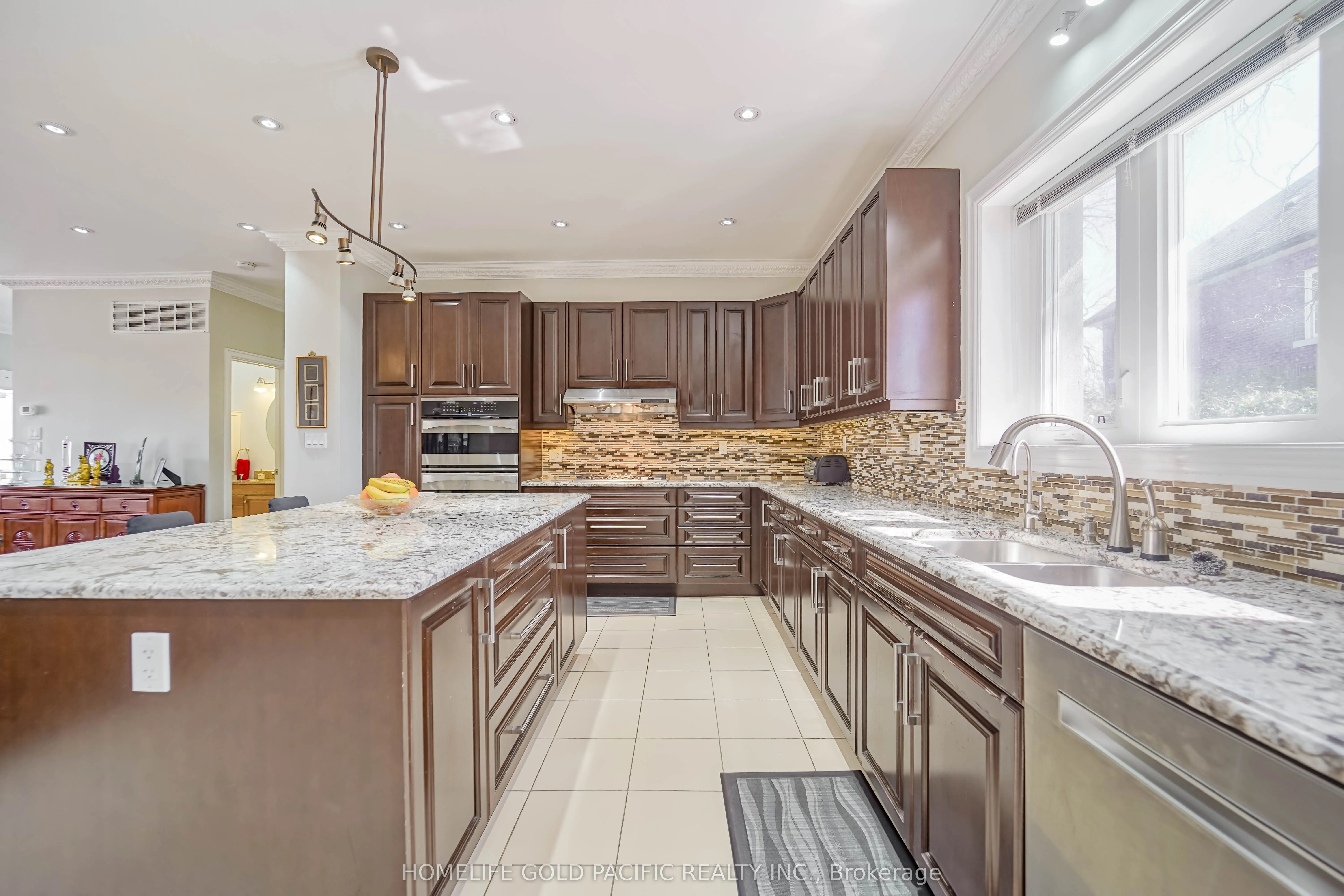 3 Artinger Court