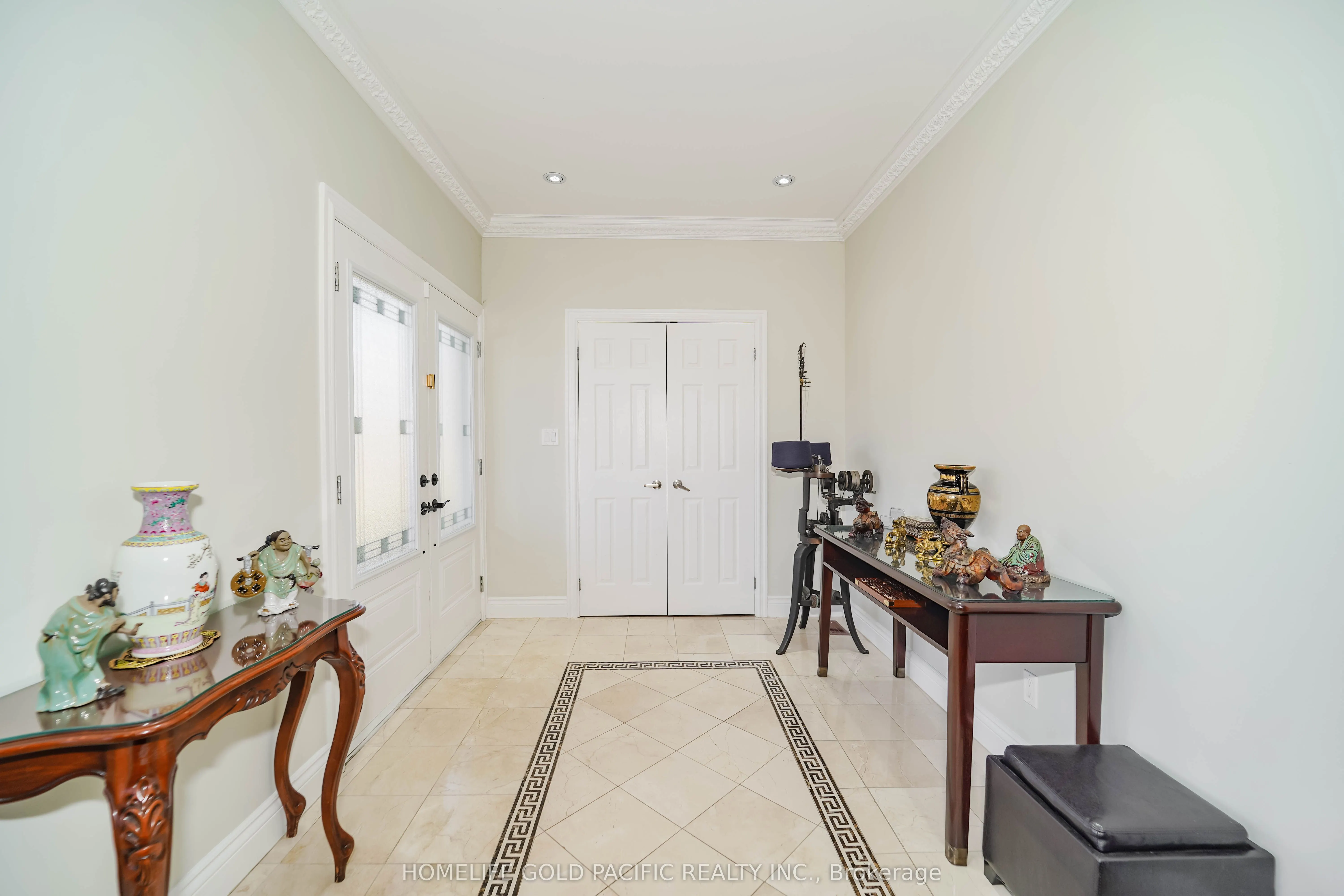 3 Artinger Court