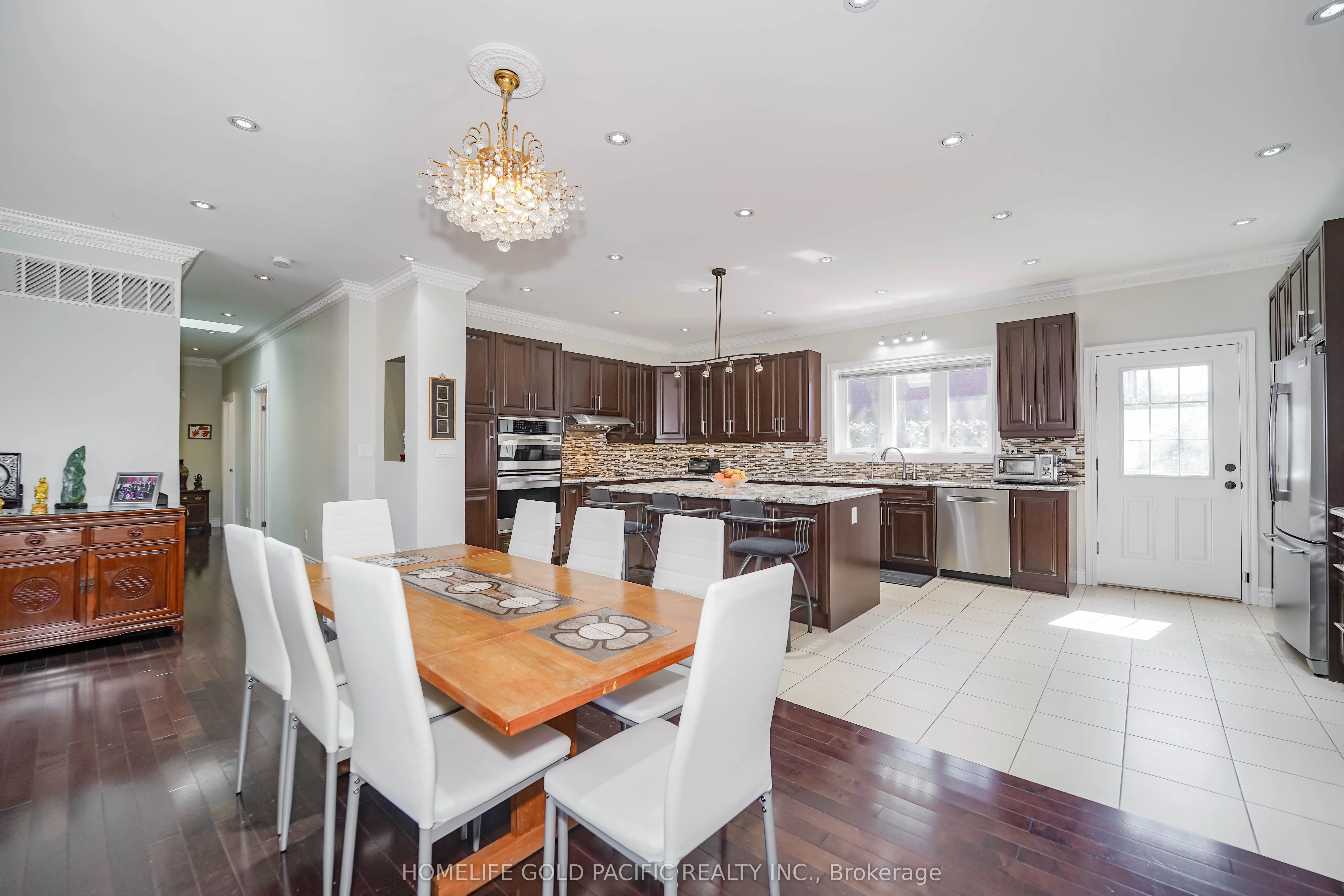 3 Artinger Court