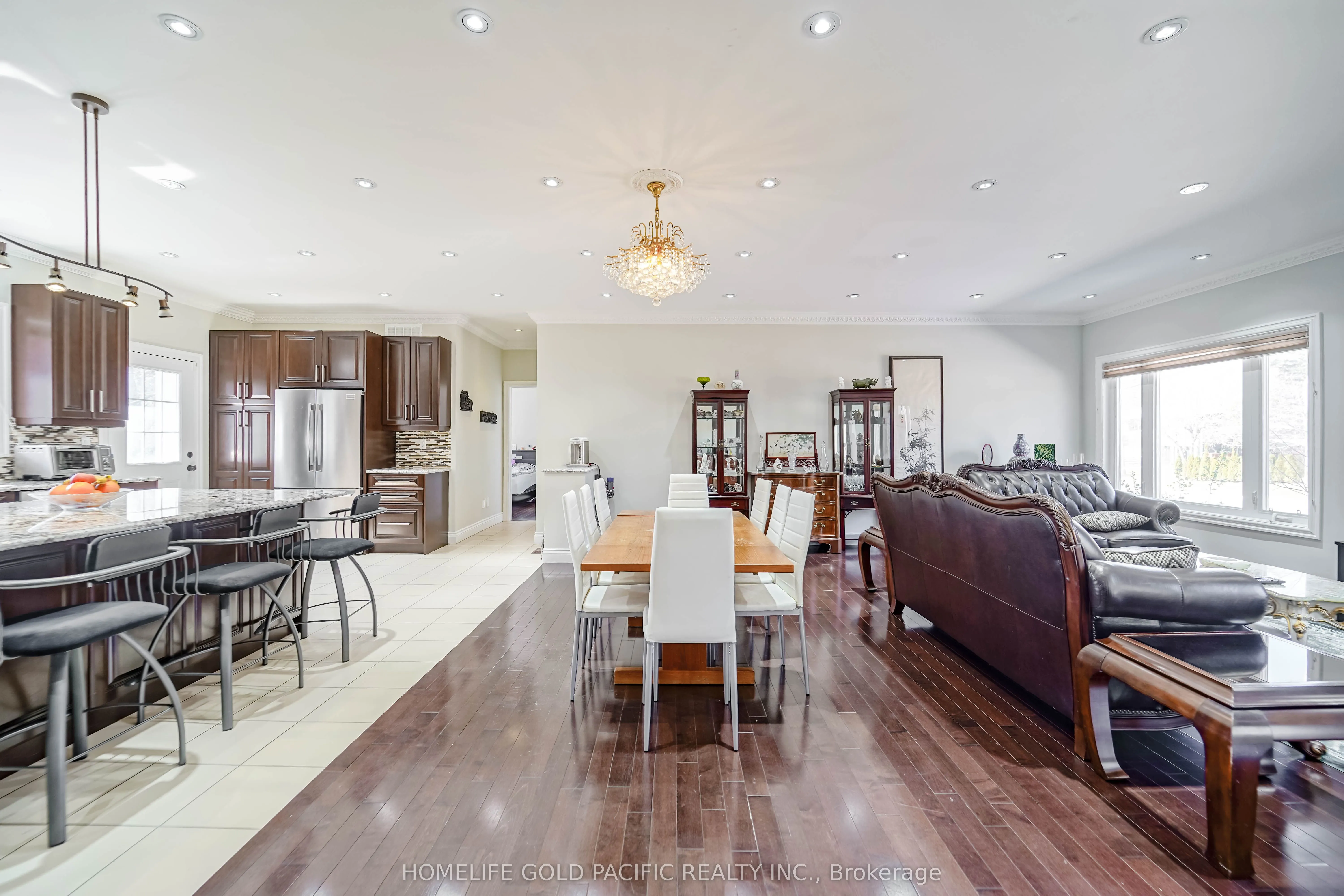 3 Artinger Court