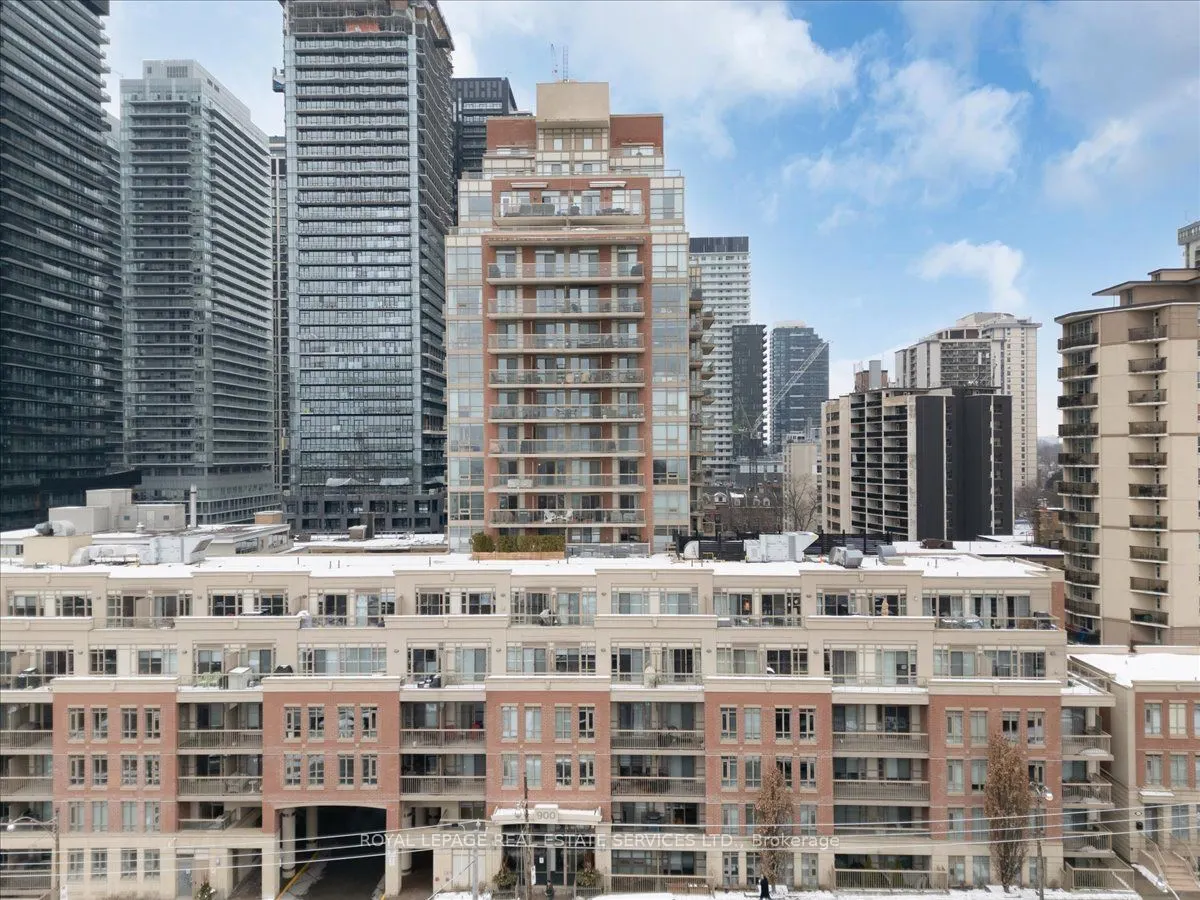 900 Mount Pleasant Road, #1108