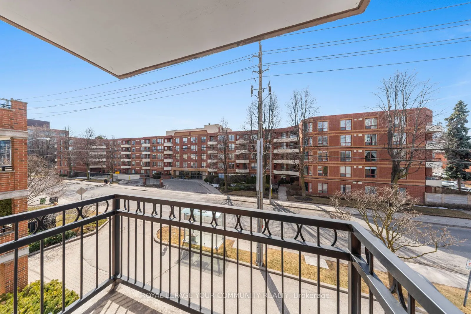 928 Millwood Road W, #306