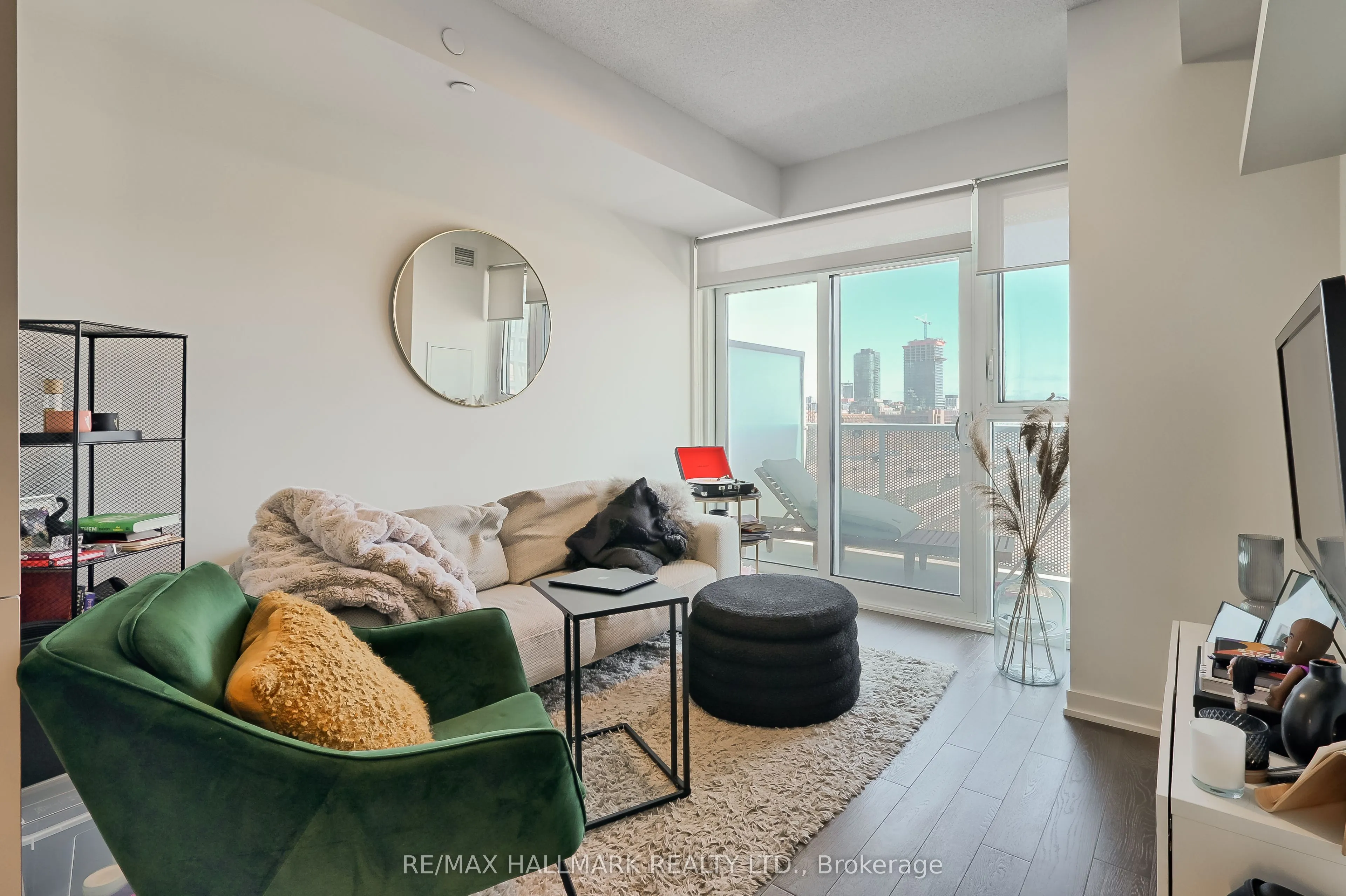 20 Richardson Street, #602