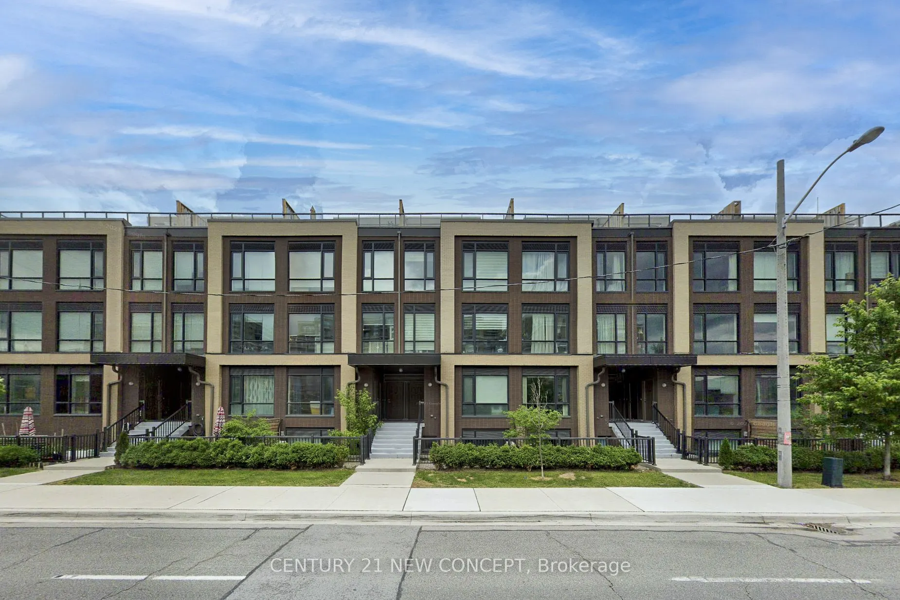 639 Lawrence Avenue W, #320