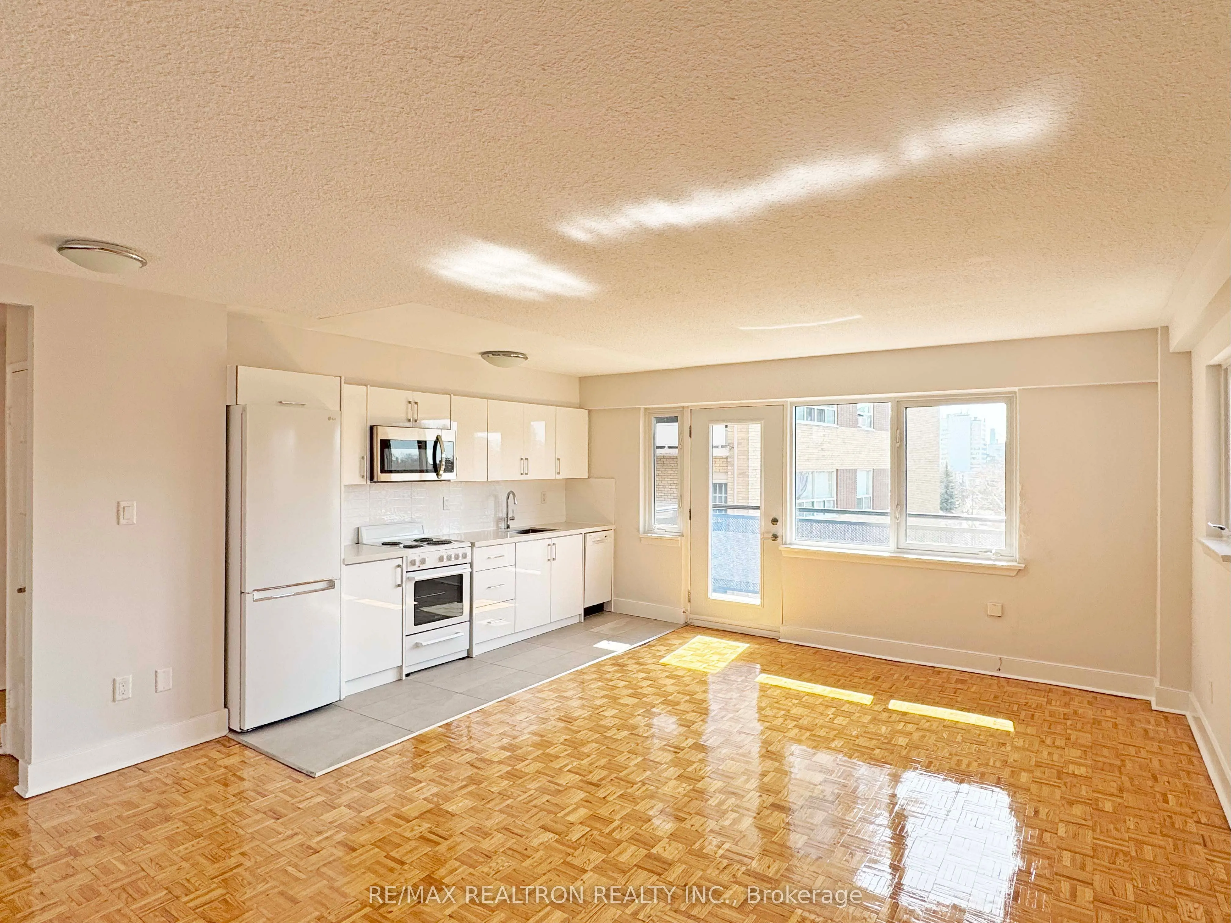 95 Lawton Boulevard, #605