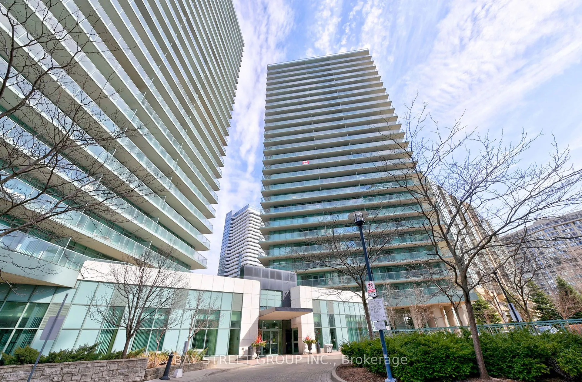 5500 Yonge Street, #701