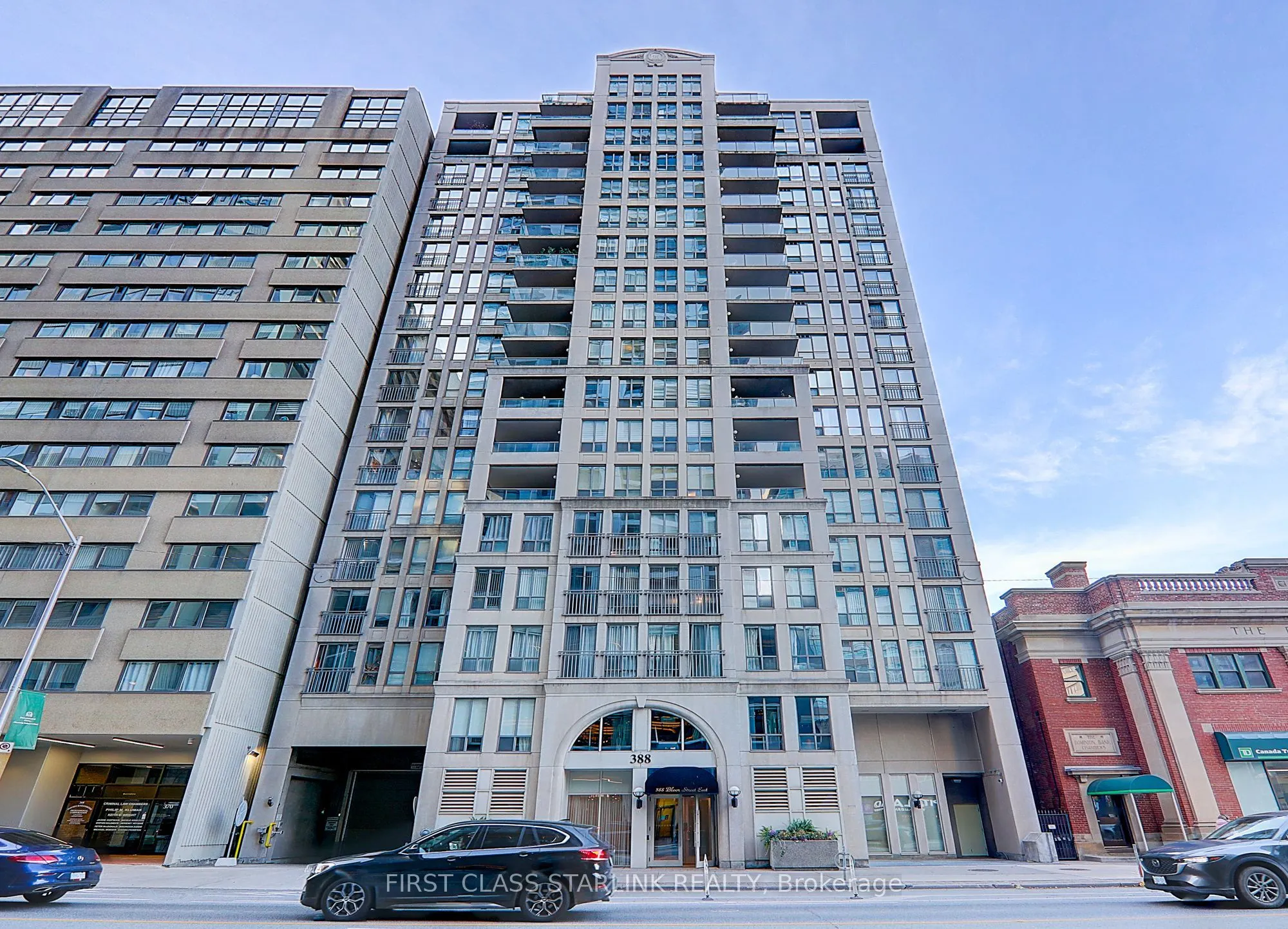 388 Bloor Street E, #302