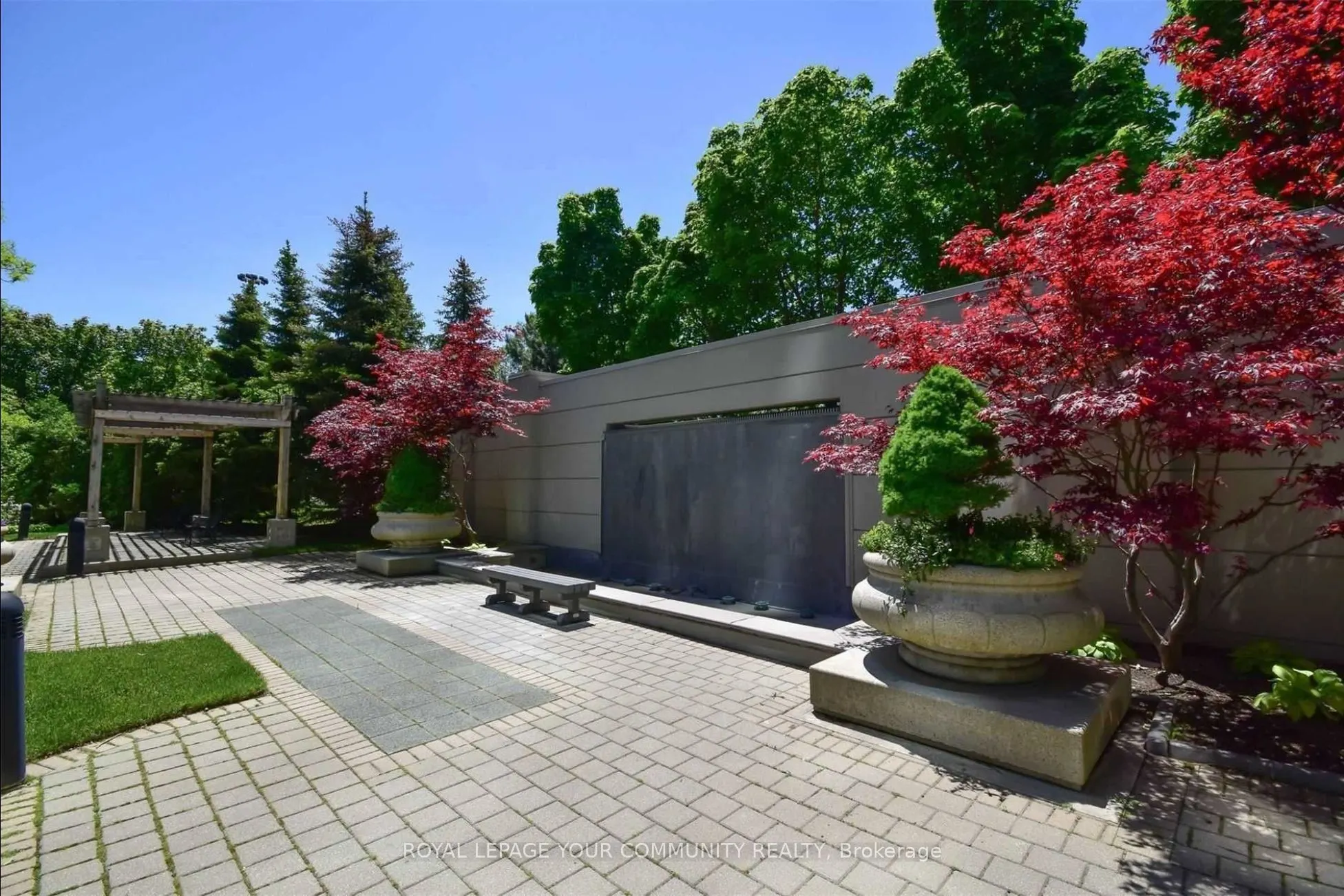 28 Harrison Garden Boulevard #706